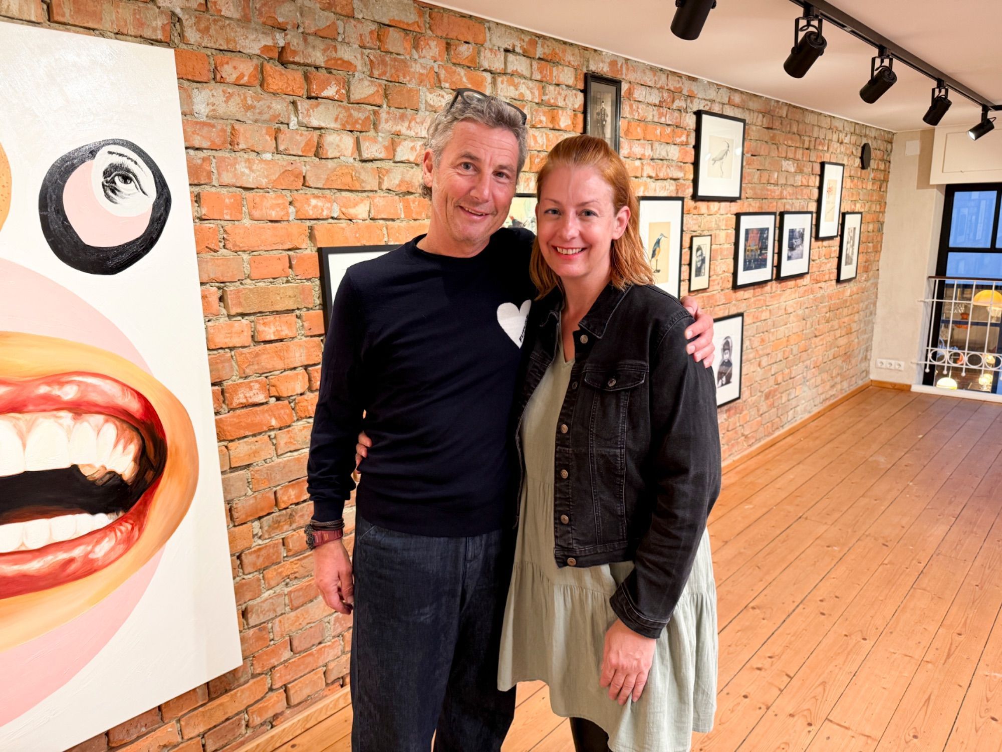 Vernissageredner Klaus Feldkircher und Sandra Kacetl luden zur Ausstellung