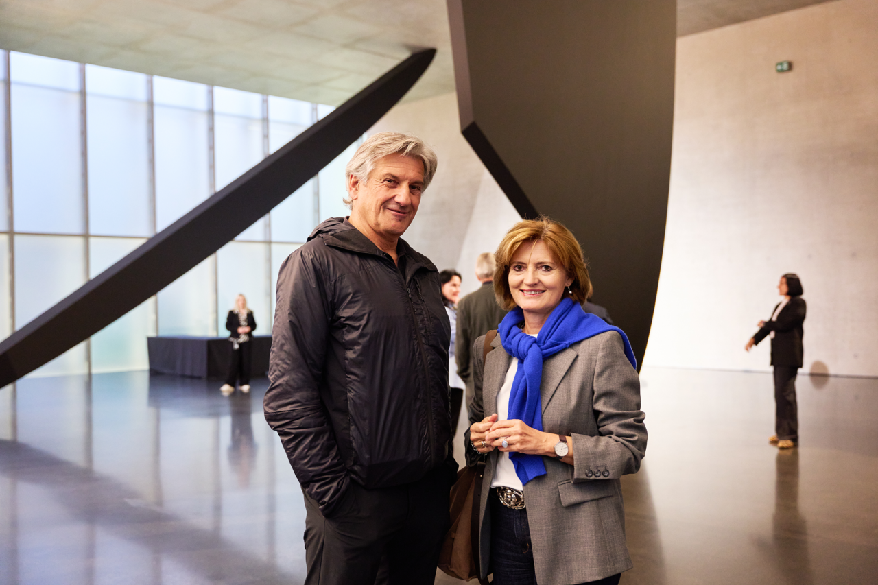 Volles Haus bei Ausstellungseröffnung im Kunsthaus Bregenz