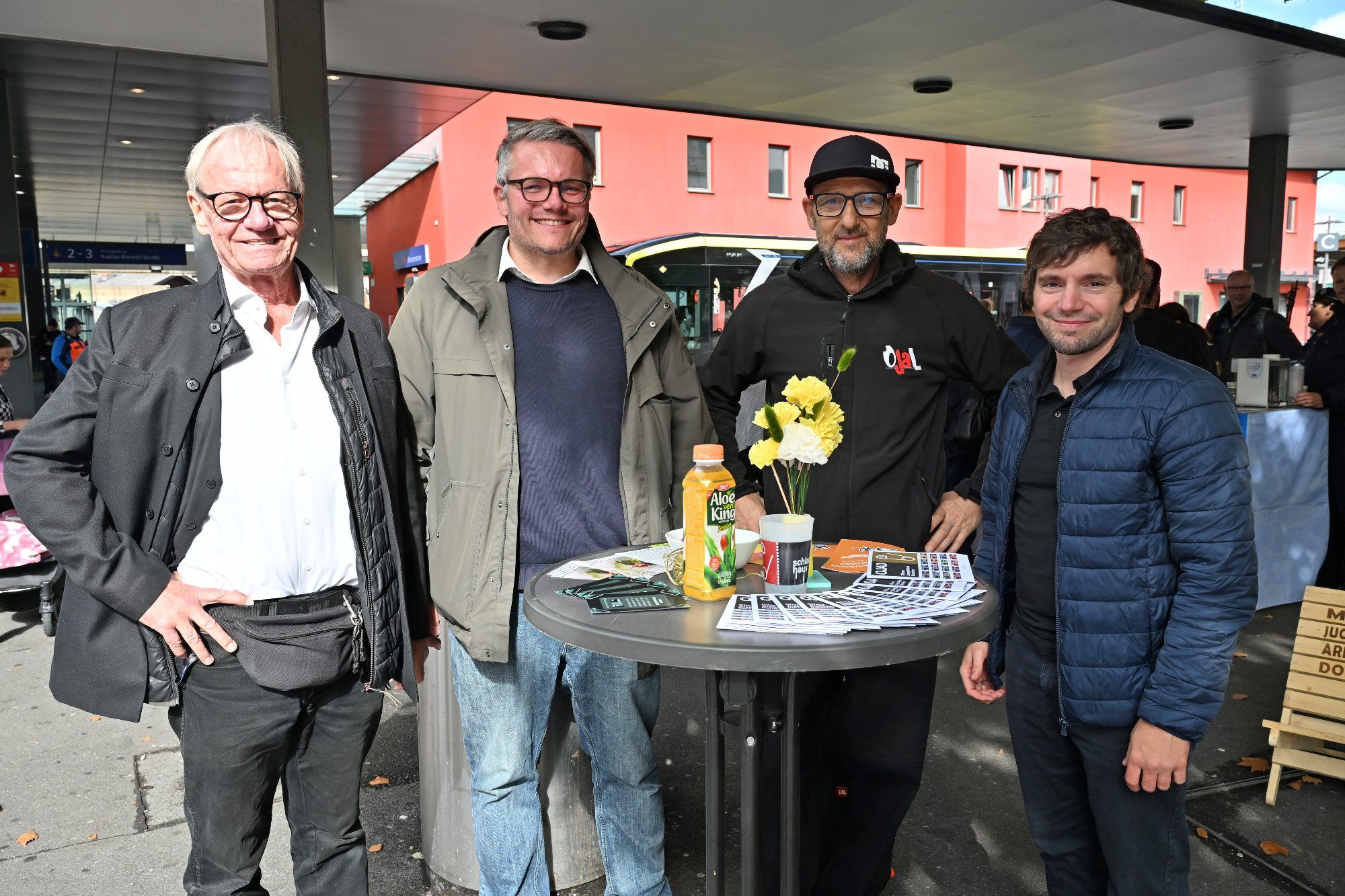 Wünschen sich eine Fortsetzung von „Kultur am Bahnhof“: Martin Hagen (Förderverein), Stefan Rainer (OJAD), Roman Zöhrer (Caravan) und Thomas Dietrich (koje). 