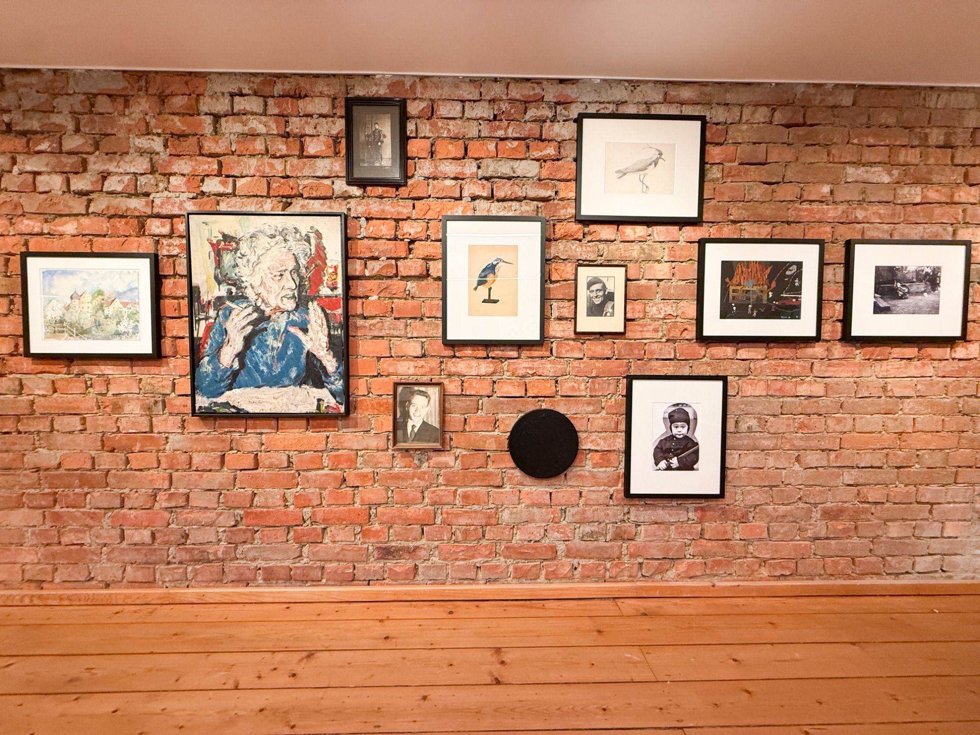 Edgar Leissing Ahnengalerie in Kunstform