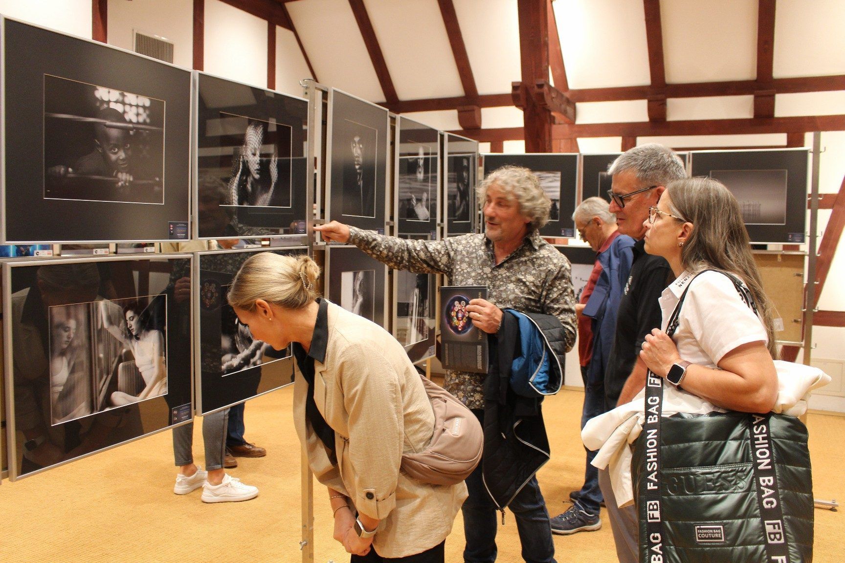 Von den preisgekrönten Fotos konnten sich die Ausstellungs-Besucher auch viele Tipps für ihr Foto-Hobby holen.