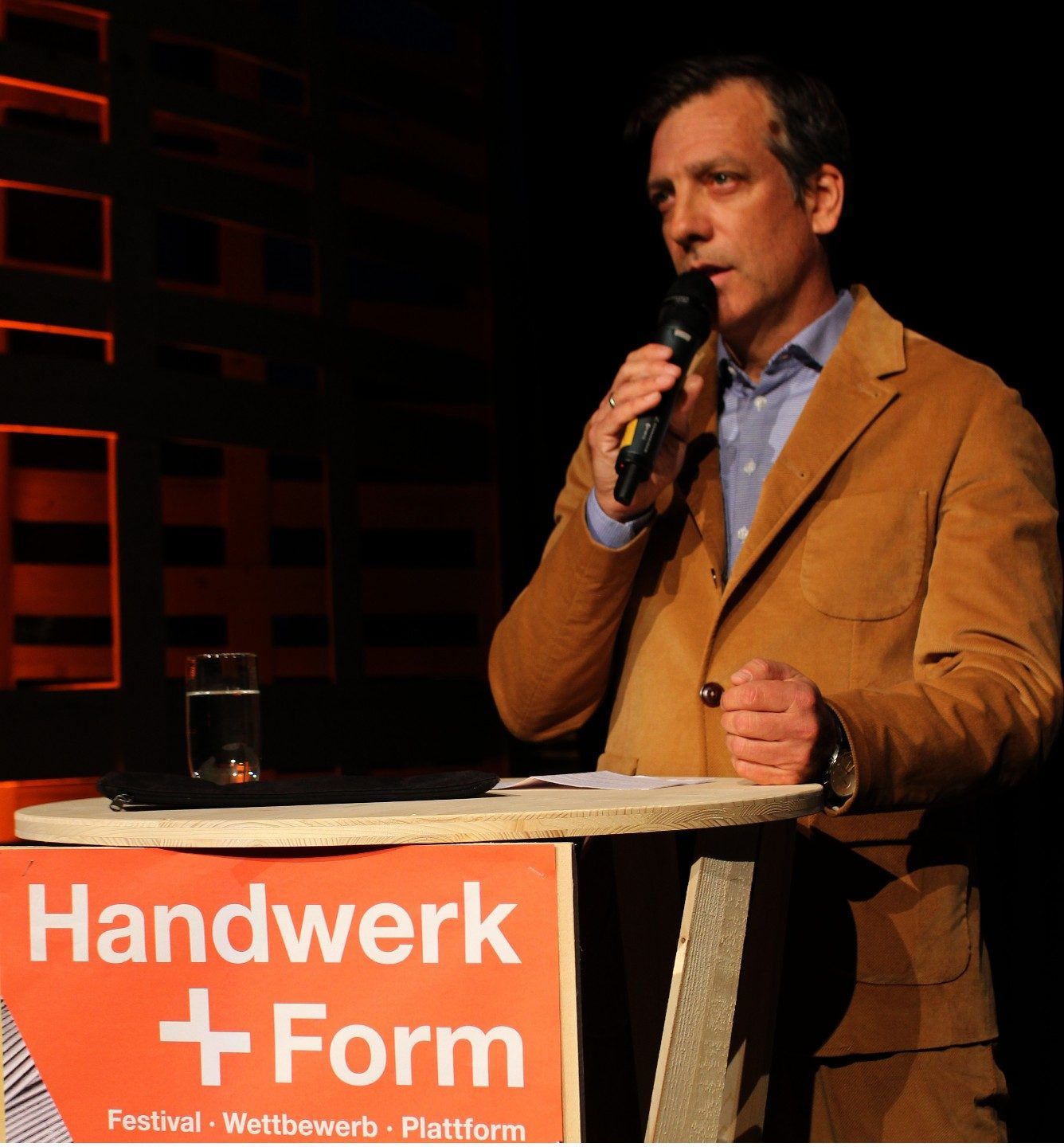 Rene Schedler, Obmann des Handwerkervereins Andelsbuch, war die Freude über diesen eindrucksvollen Auftakt ins Gesicht geschrieben.