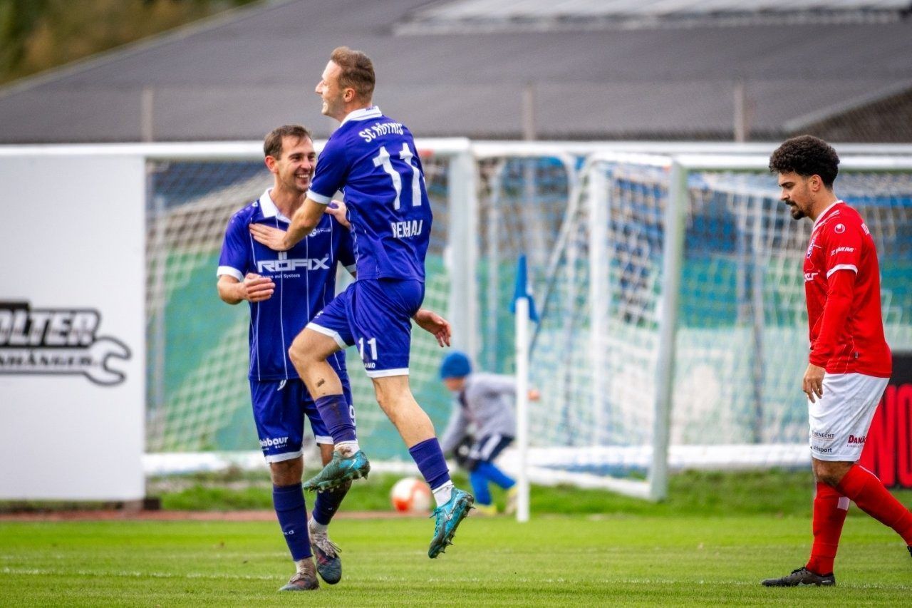 Doppelpack von Arbnor Rexhaj beim 4:3-Heimsieg von Röthis gegen FC Lustenau. VN