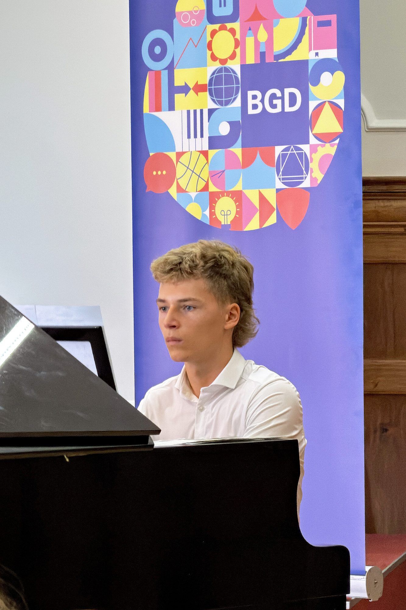 Jonas Berlinger umrahmte die Feier musikalisch am Flügel.