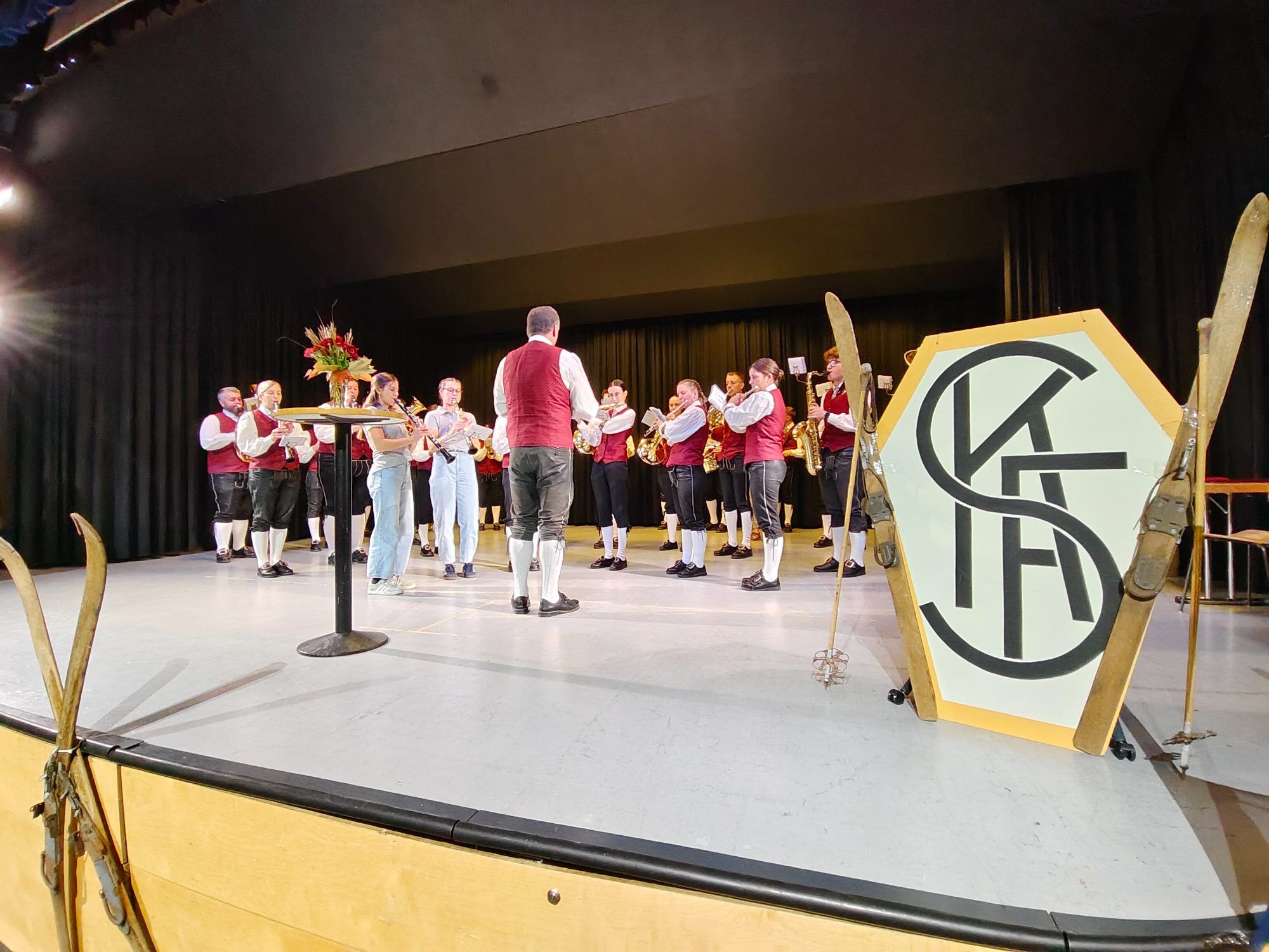 Musikalischer Auftakt: Der Musikverein Frastanz unter der Leitung von Martin Madlener begleitete die Jubiläumsfeier musikalisch.