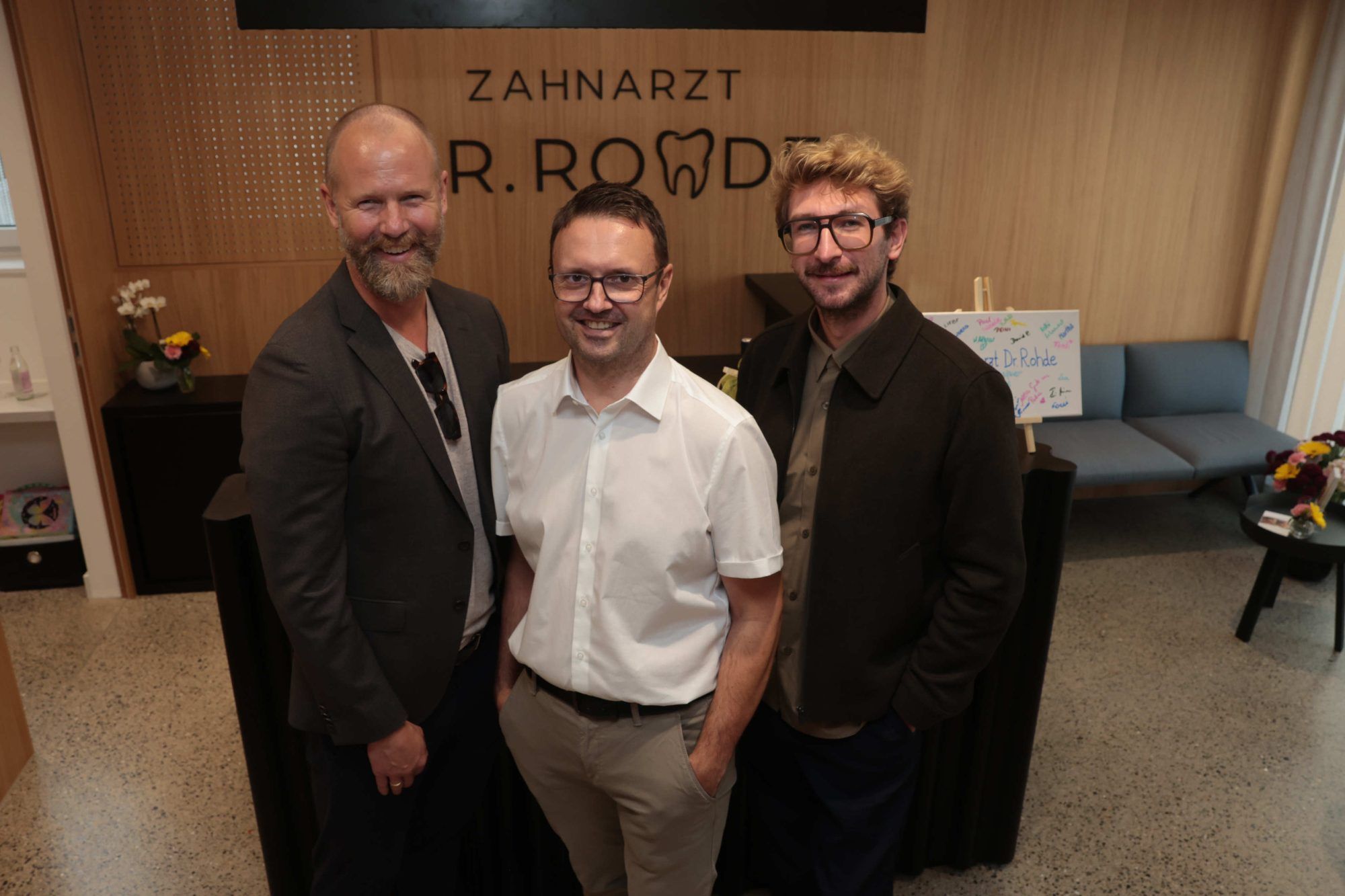 Christian Baumann und Wolfgang Marte von der Raiba Hofsteig, Zahnarzt Tarik Crnkic.
