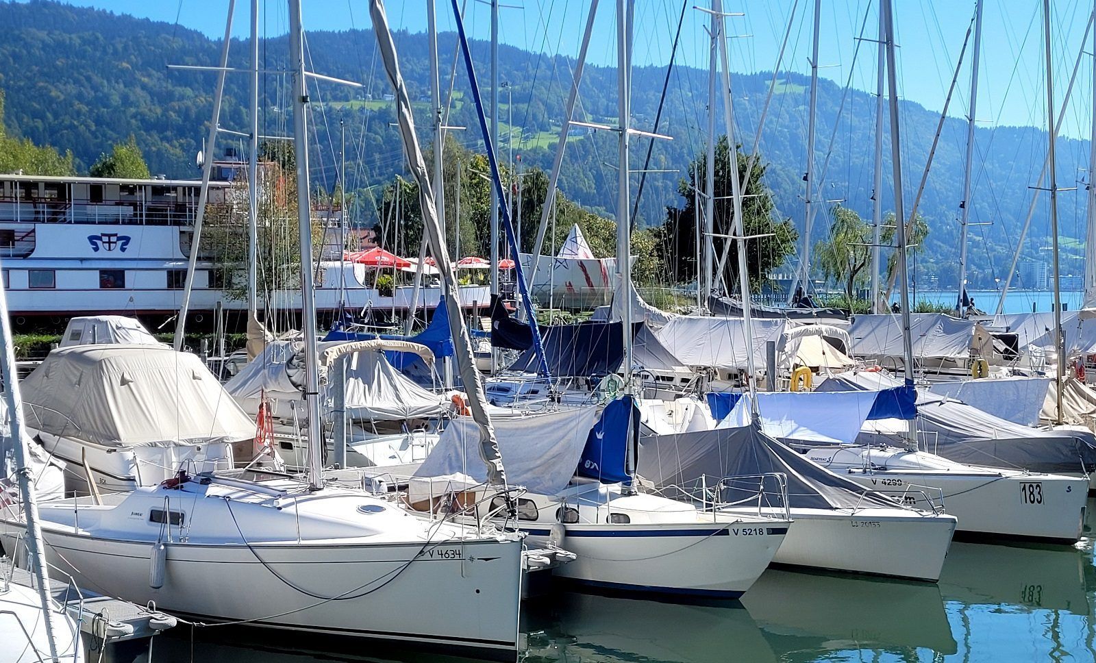 Impressionen mit Geschichte rund um den Hafen Lochau