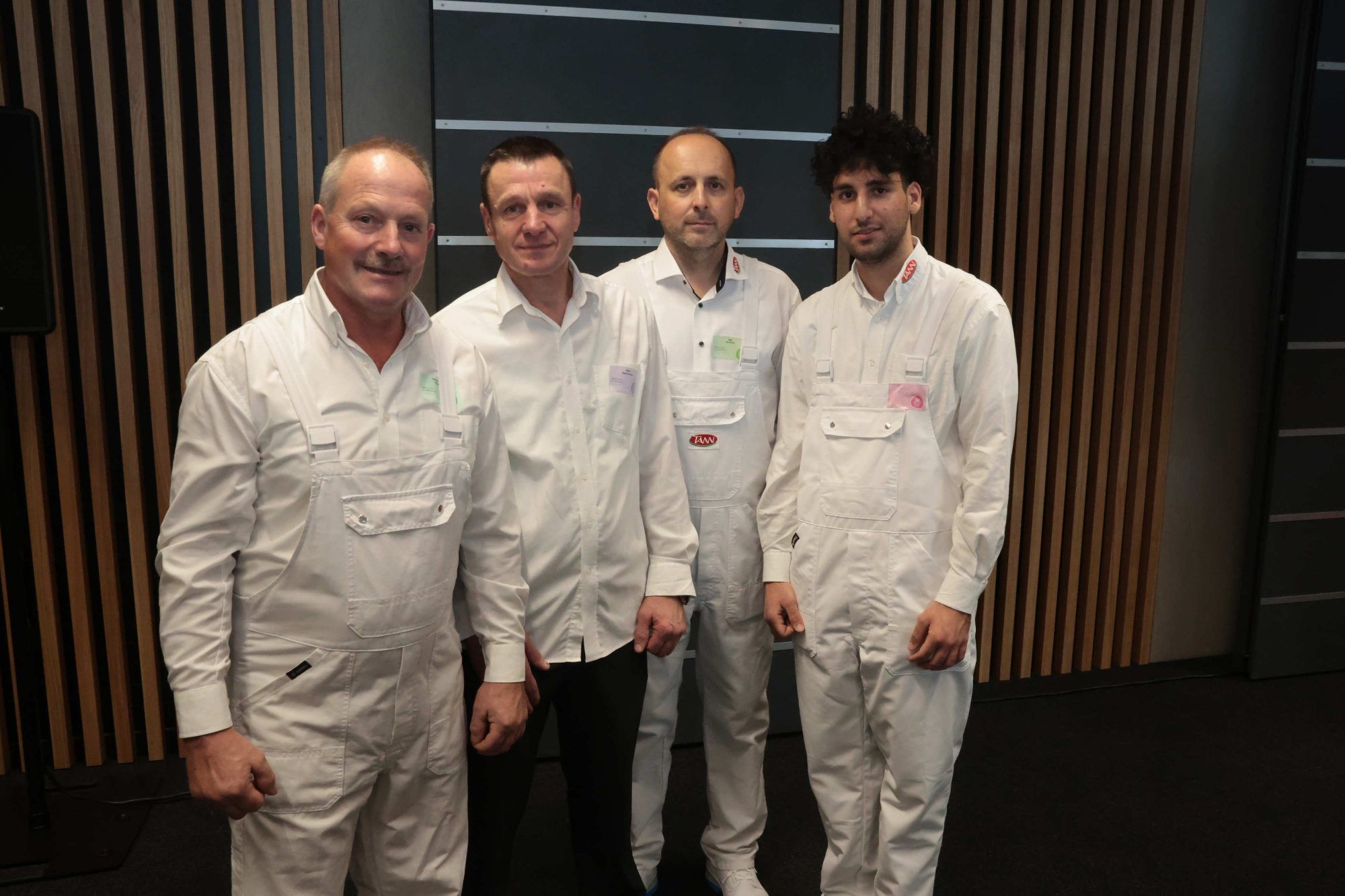 Die Abgteilungsleiter Hermann Moser, Bekis Sijamhodzic, Igor Kurtovic und Devran Eroglu.