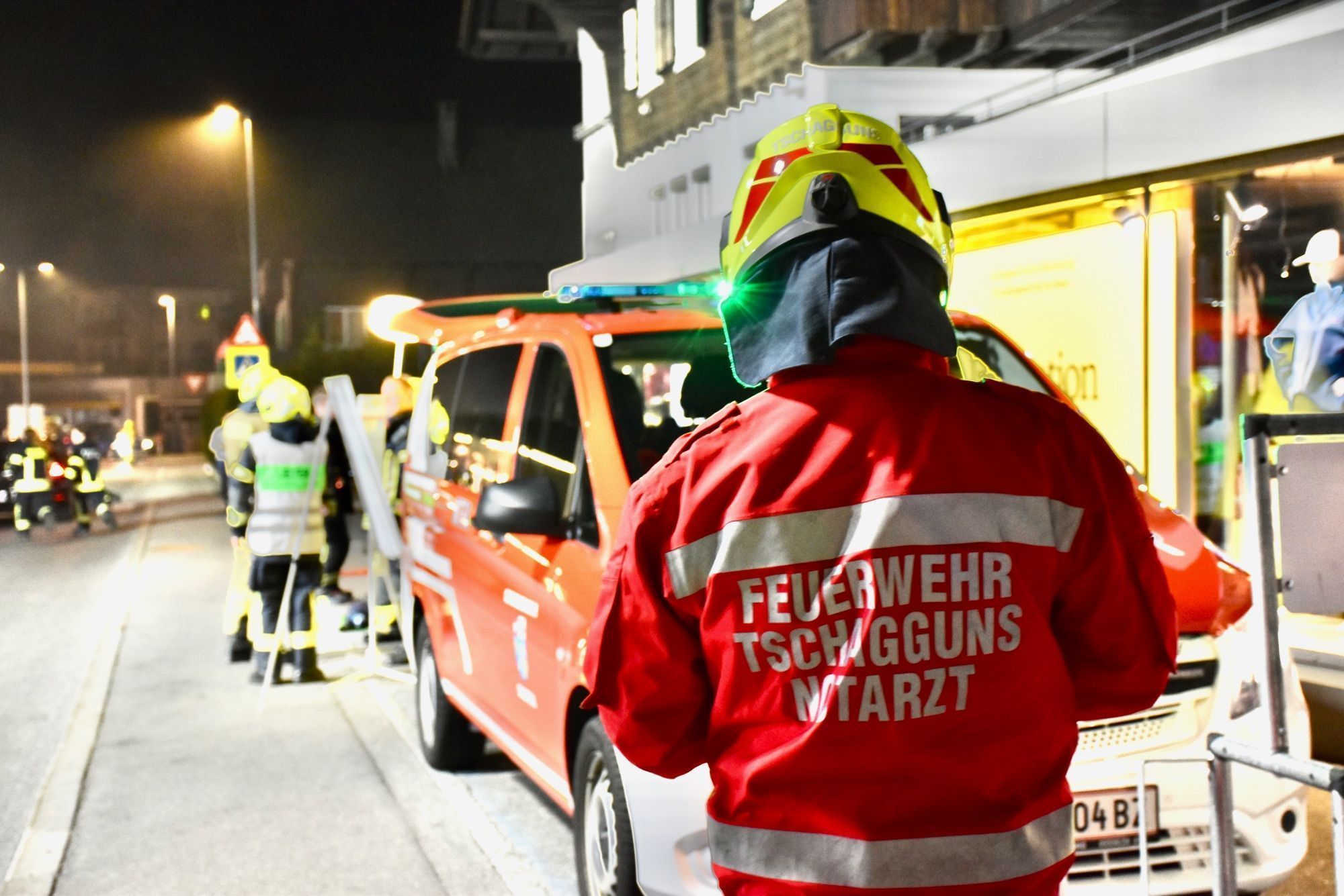 Der Feuerwehrarzt stand ebenfalls im Einsatz.