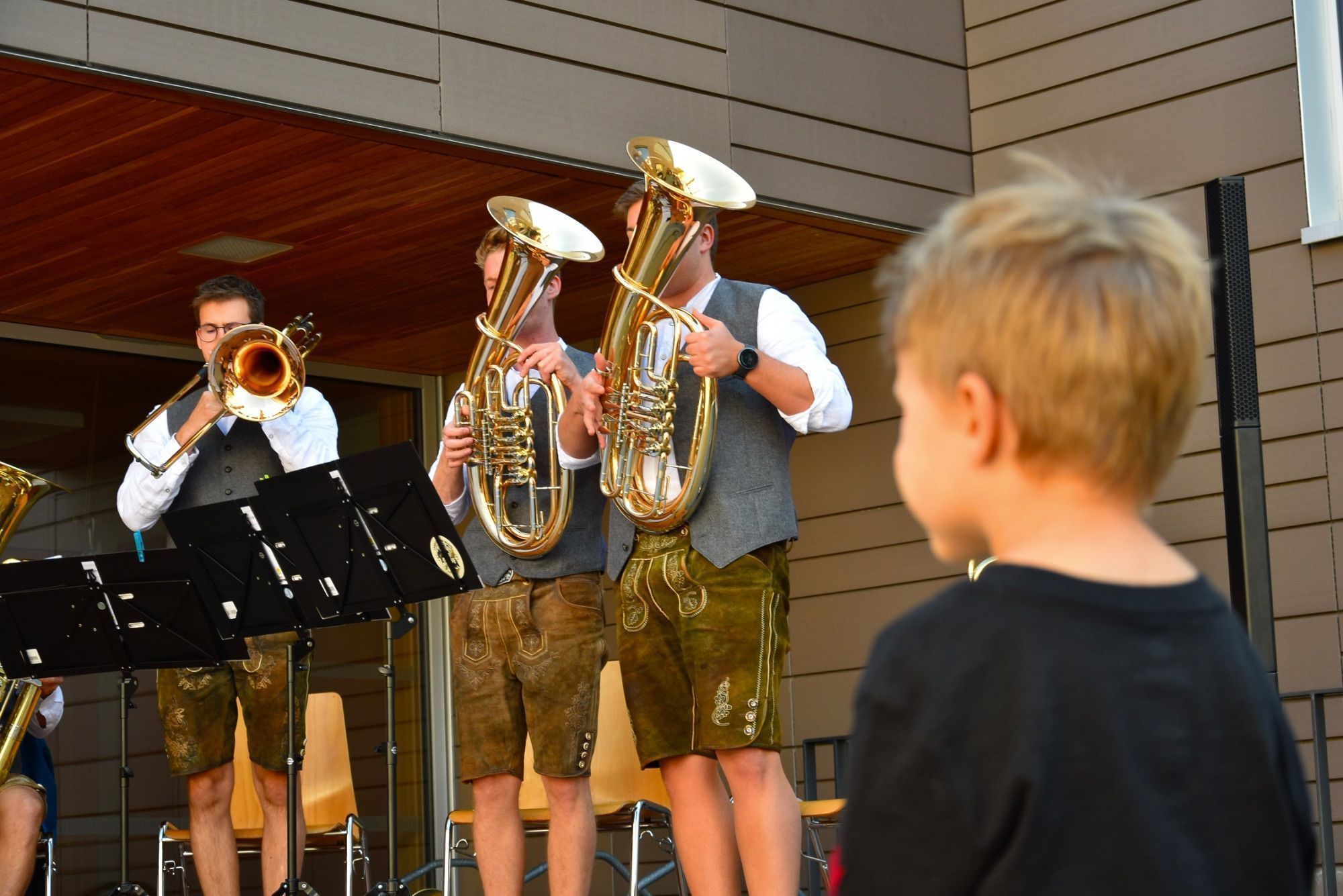 Landstraßen Musig.