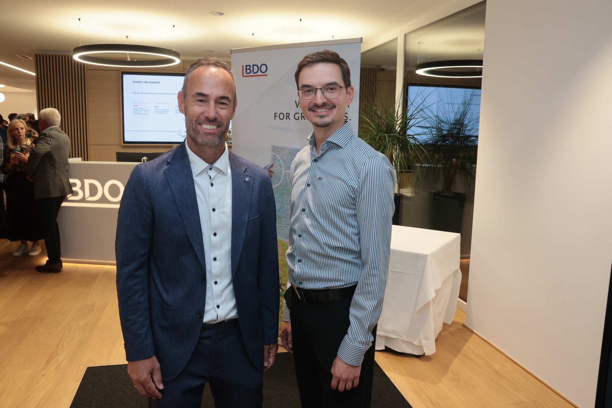 Bgm. Wolfgang Lässer und Markus Glösgesn (GF BDO Digitalisierungs-Partner).