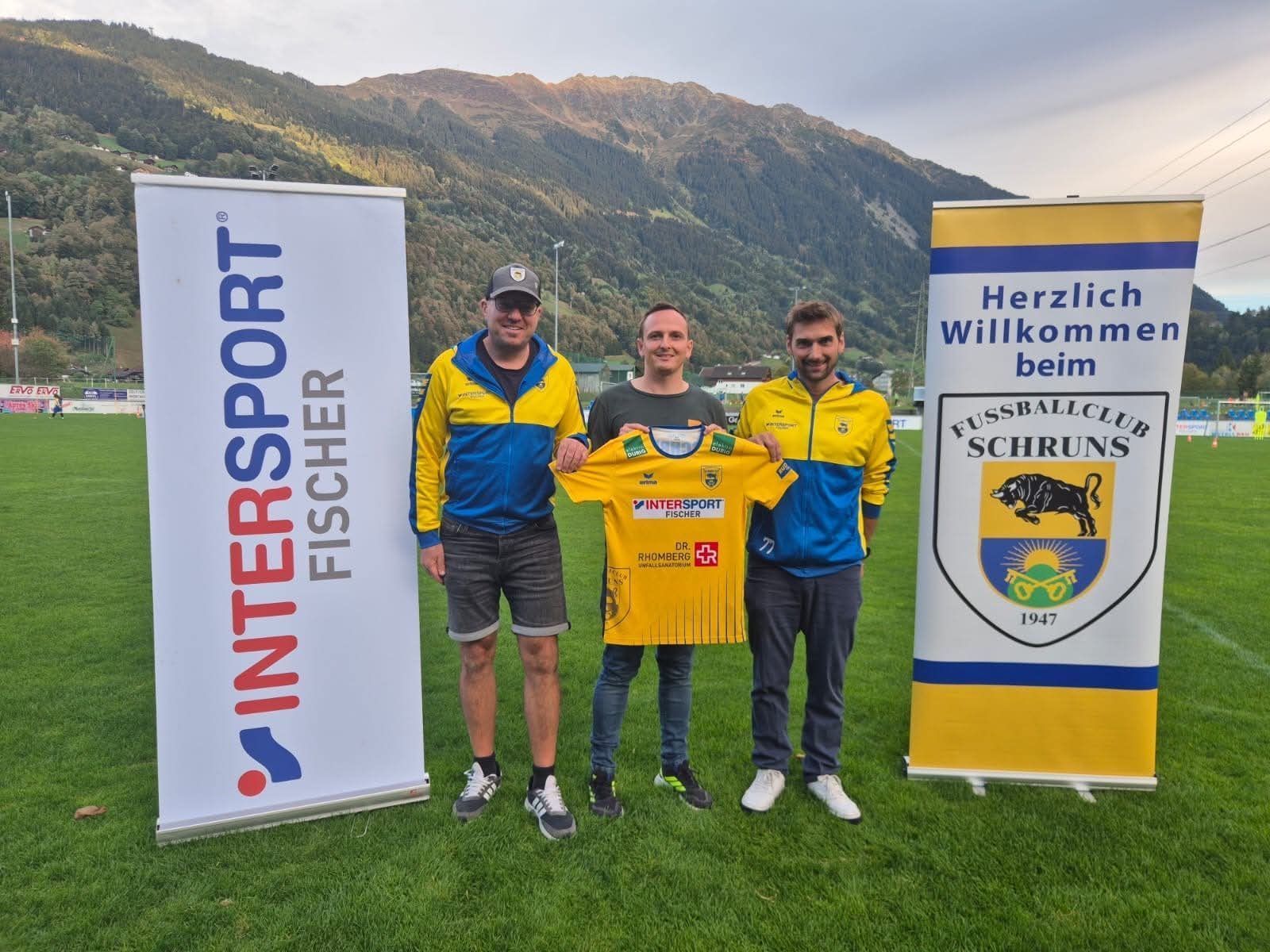 Frederik Koch (Mitte) übernimmt das Traineramt beim FC Schruns. Verein FC Schruns