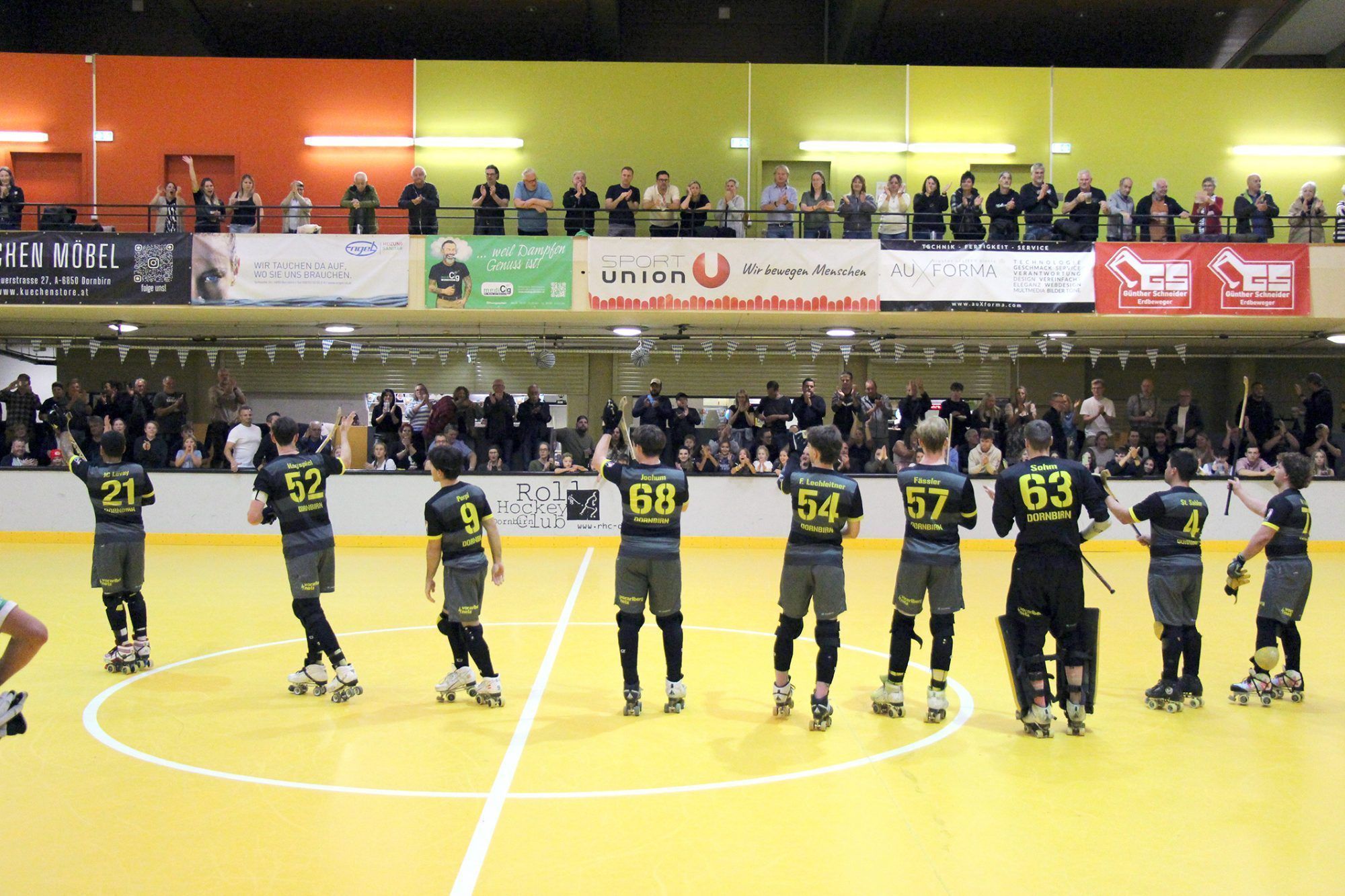 Am Ende gab es für den RHC viel Applaus für ein mehr als unterhaltsames Spiel.