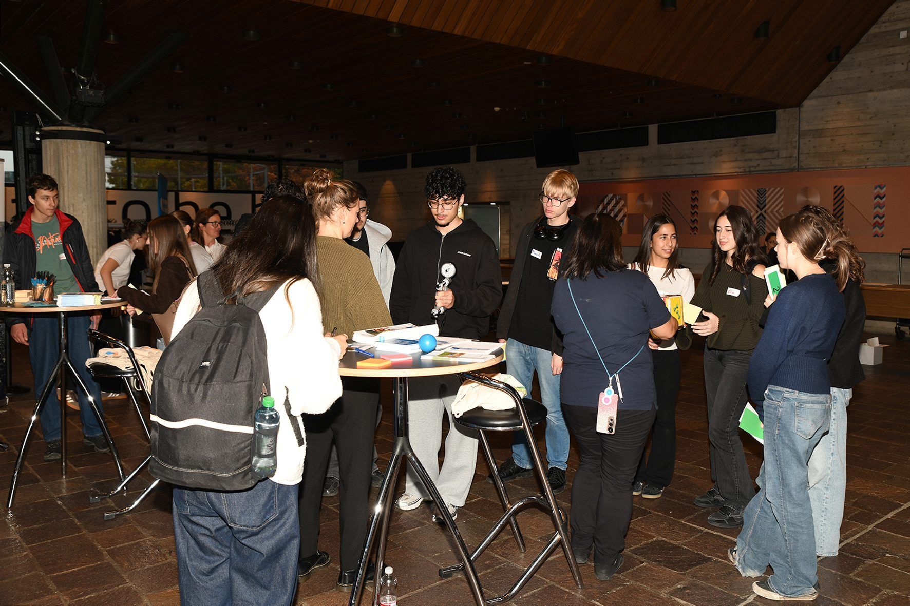 Beim 34. Klassensprechertreffen im Dornbirner Kulturhaus setzten sich 113 Jugendliche mit Demokratie und Mitbestimmung auseinander.