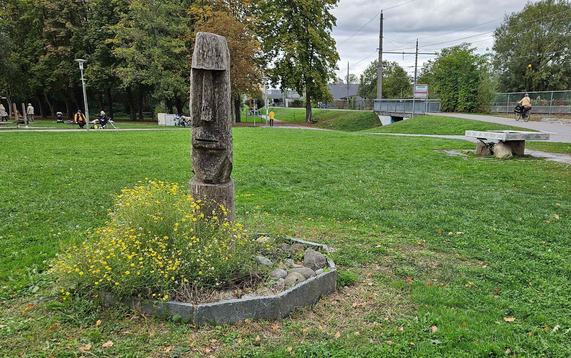 Mit zum historischen Ensemble gehört auch ein sogenannter Artenvielfalt-Kompass.