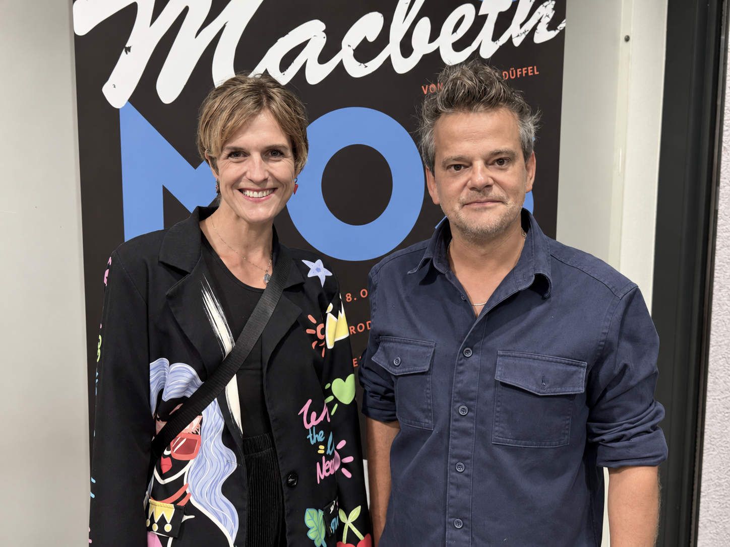 Im Publikum: Schauspielerin Claudia Carus und Josef Maria Krasanovsky.