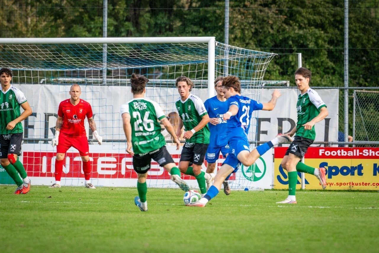 Szenen vom Dornbirner Stadtderby Admira Dornbirn gegen DSV. VN-Rhomberg/5