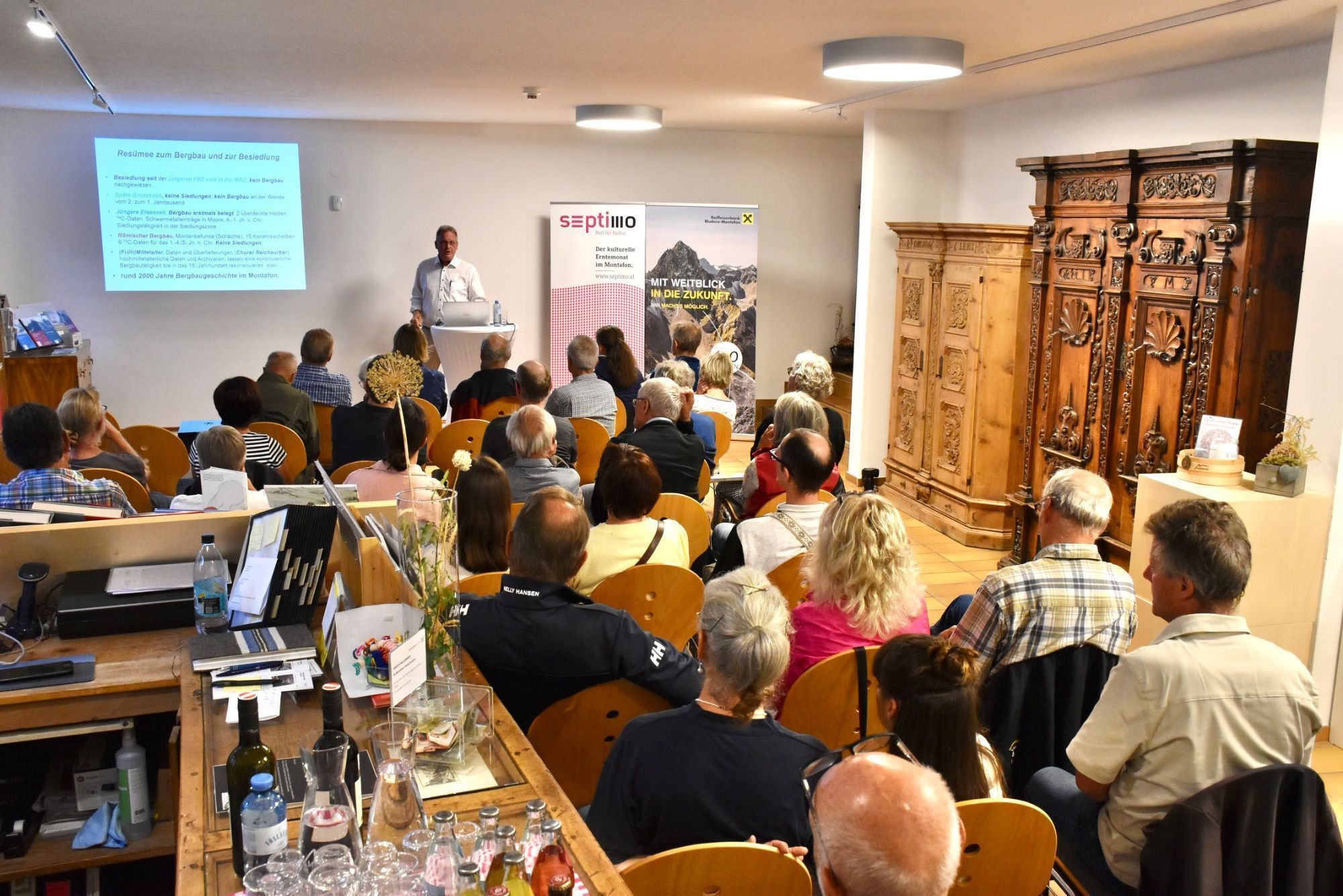 Gut gefüllt waren die Plätze im Montafoner Heimatmuseum in Schruns, als der emeritierte Universitätsprofessor Rüdiger Krause zum Thema