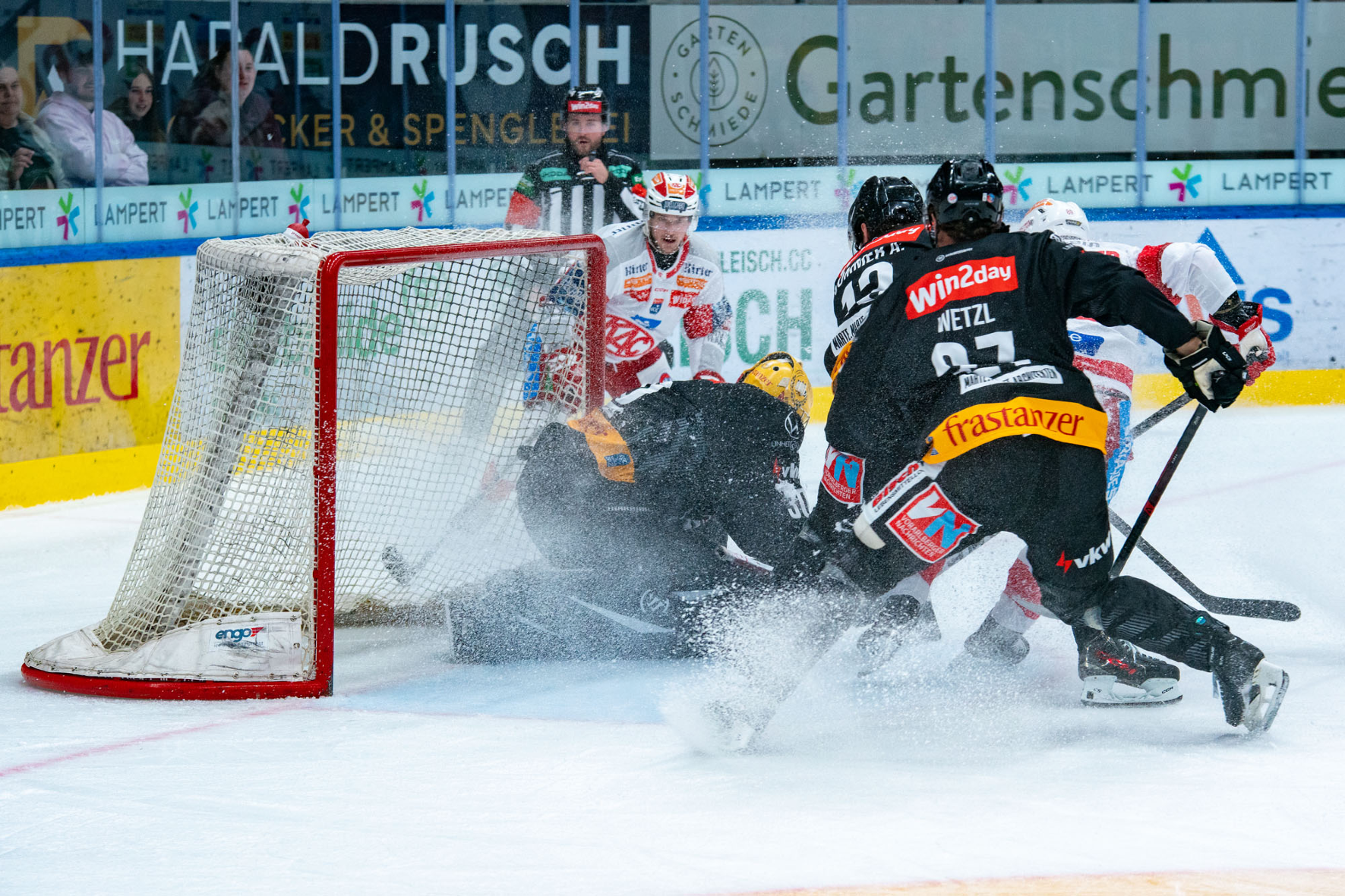 Pioneers Goalie Alex Caffi konnte 38 von 42 KAC-Schüssen abwehren.