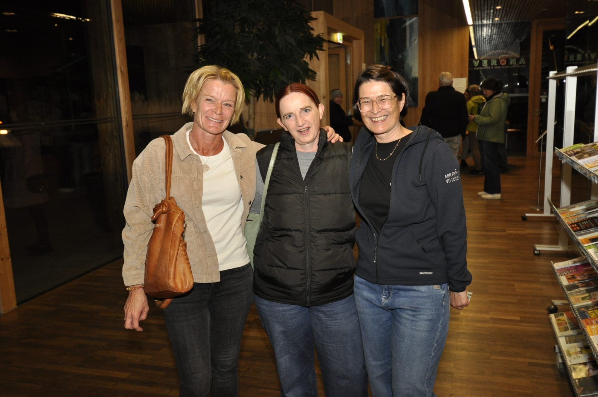 Monika Burtscher, Renate Ladinig und Lucia Winkler freuen sich auf den Vortrag