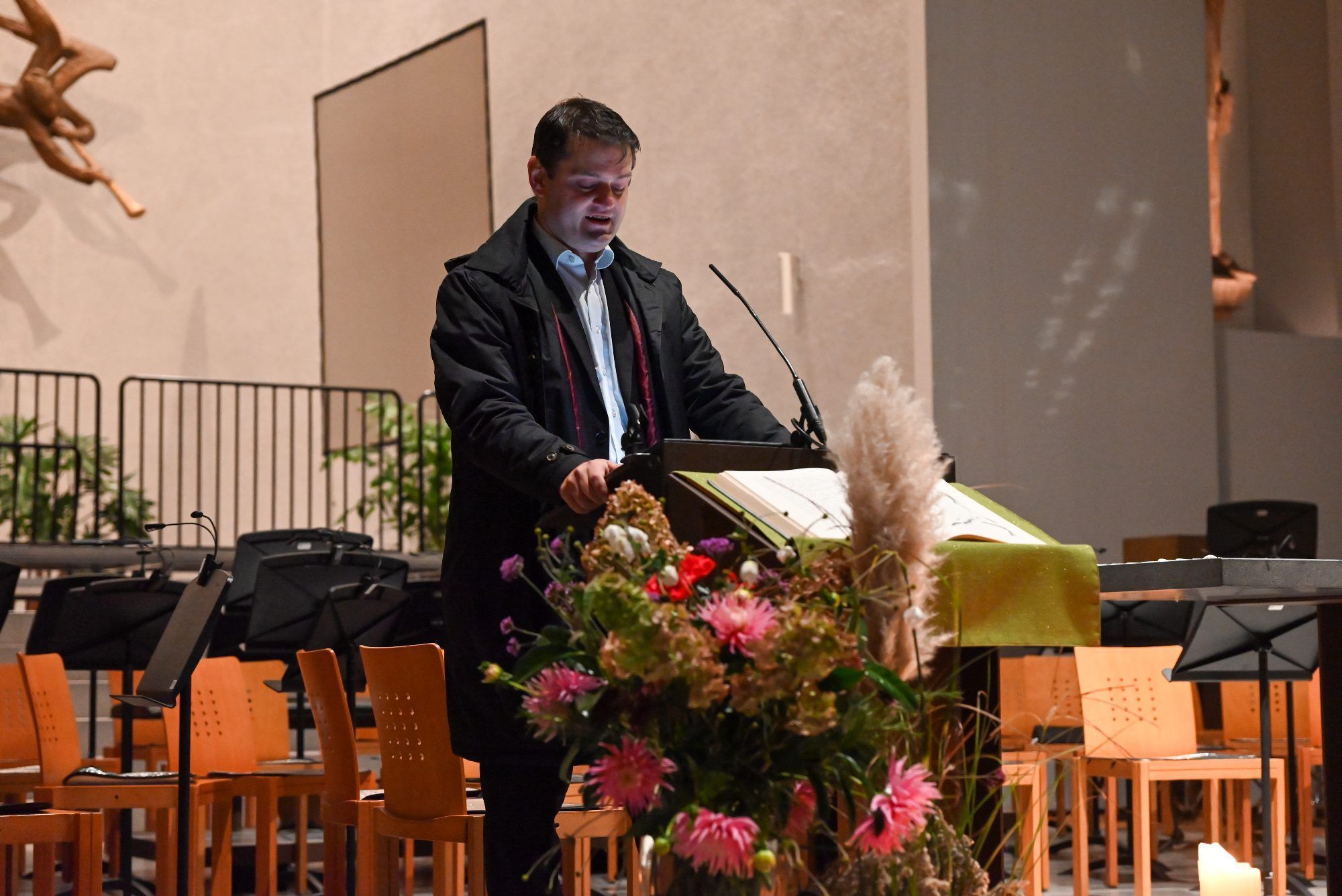 Musikschuldirektor Dietmar Nigsch würdigte den Einsatz aller Menschen, die bei der Musikschule mitwirken.