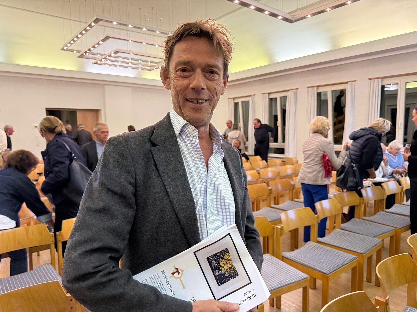 Galerist Gregor Koller war einer der eifrigsten Mitbieter.