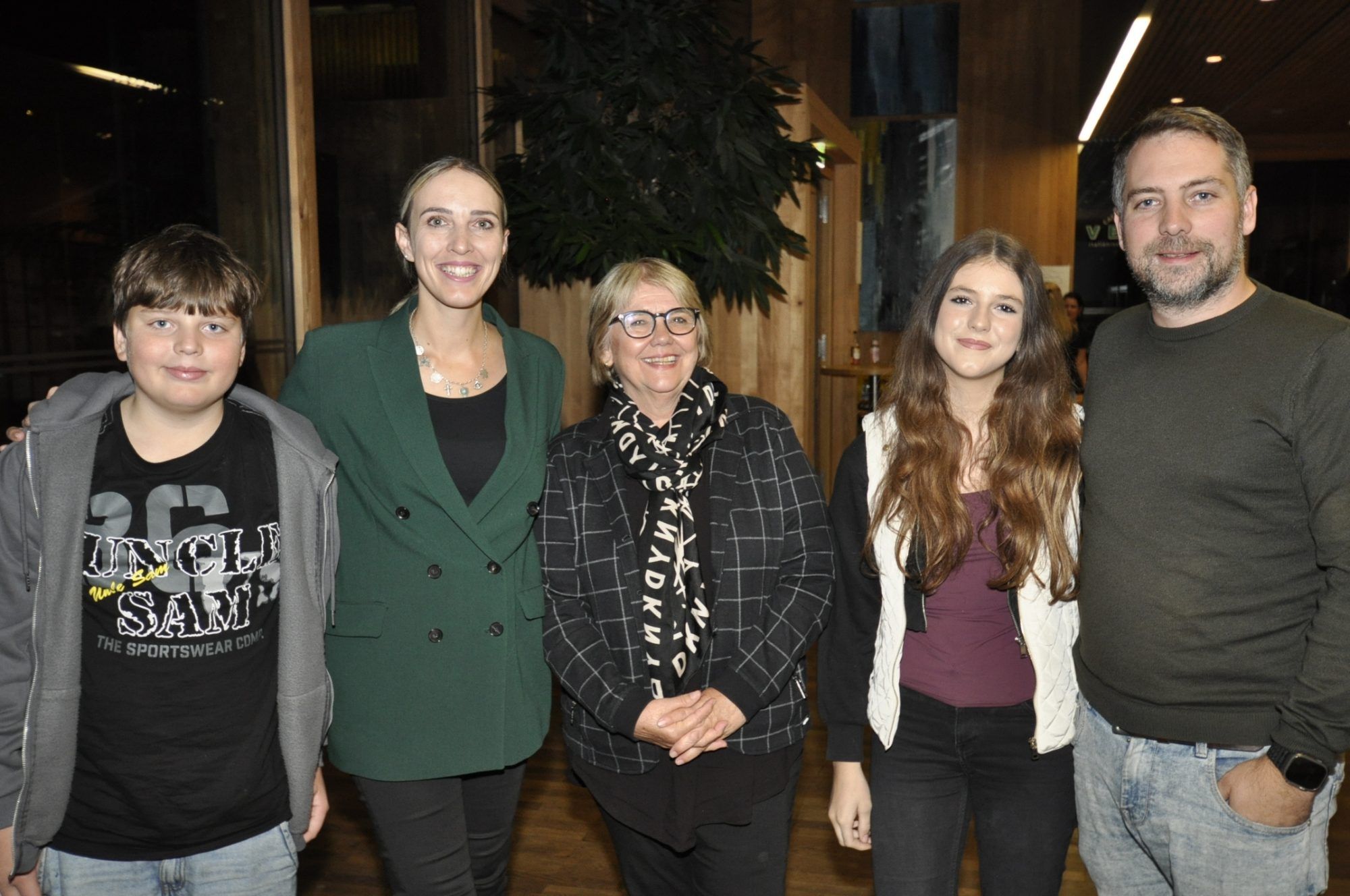 Leandro, Lisa, Annelotte, Valentina und Peter Preschle, die extra aus Feldkirch gekommen sind
