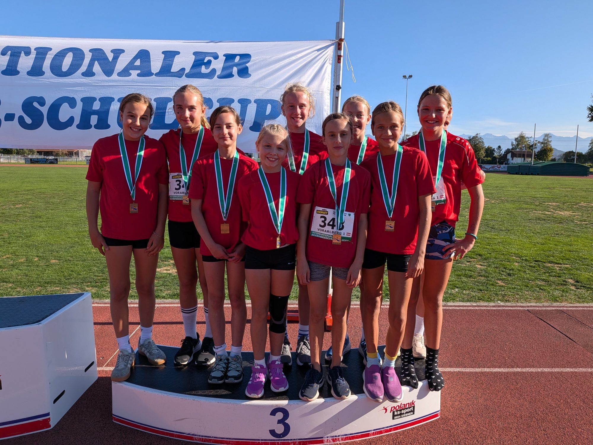 Das Mädchenteam der 2a Klasse der SMS Wolfurt freute sich über den 3. Platz.