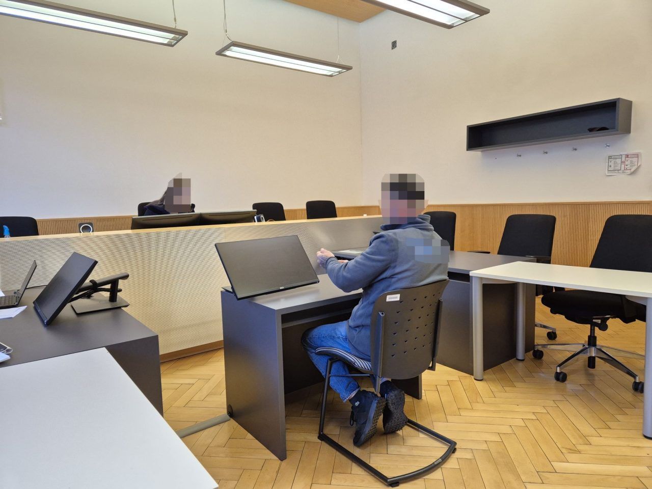 Ex-Freundin im großen Stil betrogen und in Konkurs getrieben