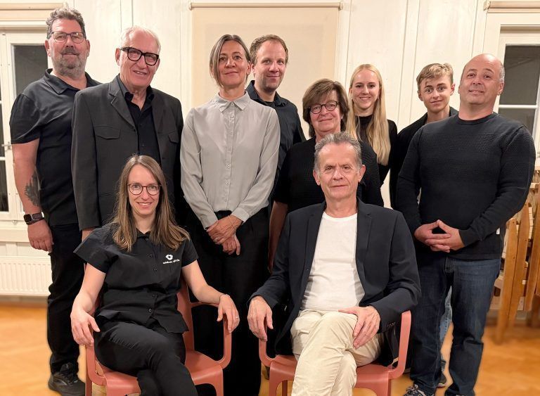 Gaslicht Schauspielerinnen & Regie-Team.jpeg