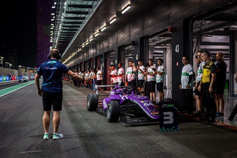 2. Oktober 2026 | #44 Marlon Bayer - Debüt Aramco F4 Saudi Arabian Championship Circuits Lusail · Jeddah - 3. Platz in Rennen 1 - Sieger im Rennen 2