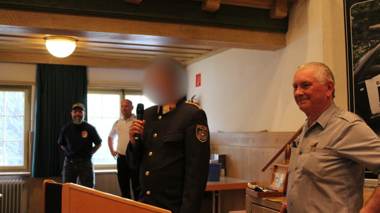 Bei umstrittenem Schieß-Event auch hochrangiger Polizist in Uniform anwesend