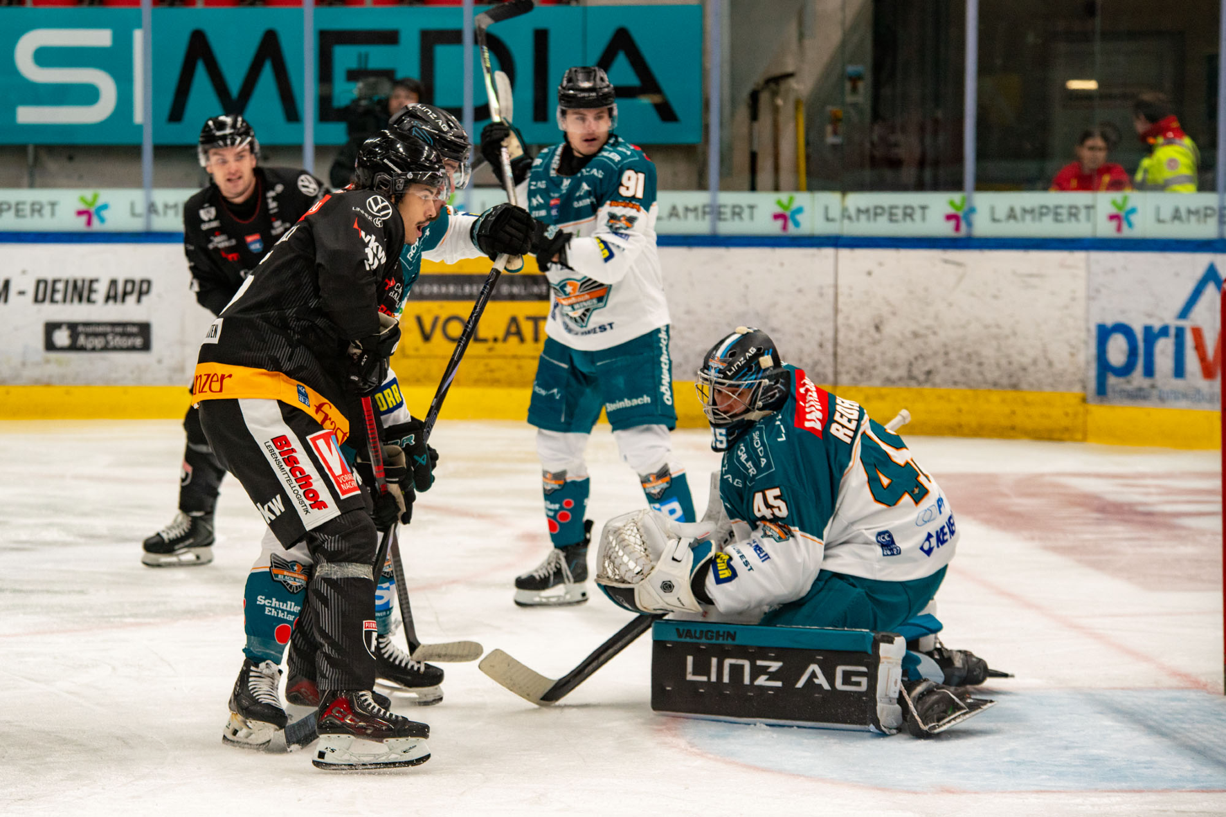 Im zweiten Drittel tauchten die Pioneers viel zu selten vor Linz-Torhüter Martin Reder auf.