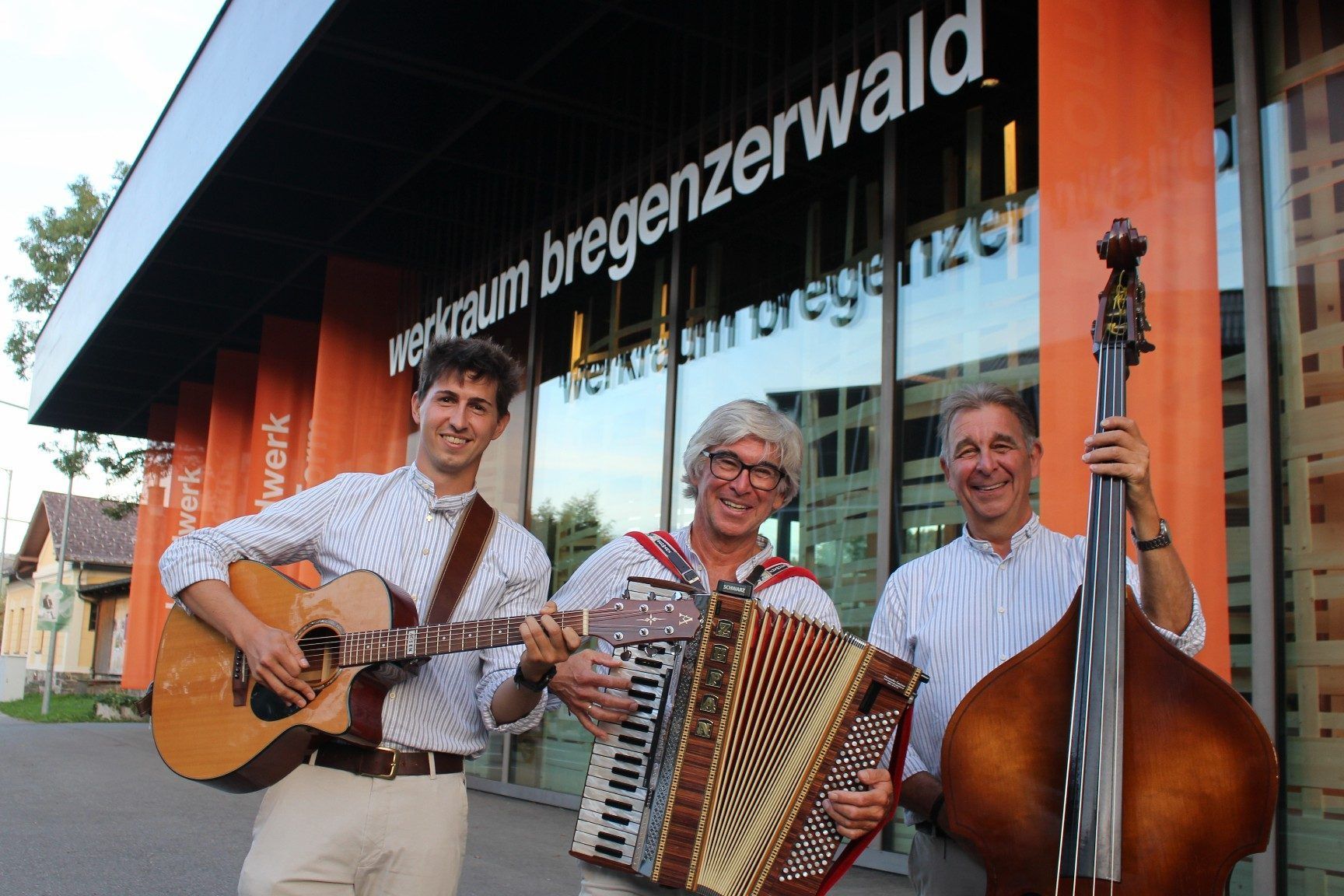 Für musikalische Begleitung sorgte u. a. das Künz-Trio.