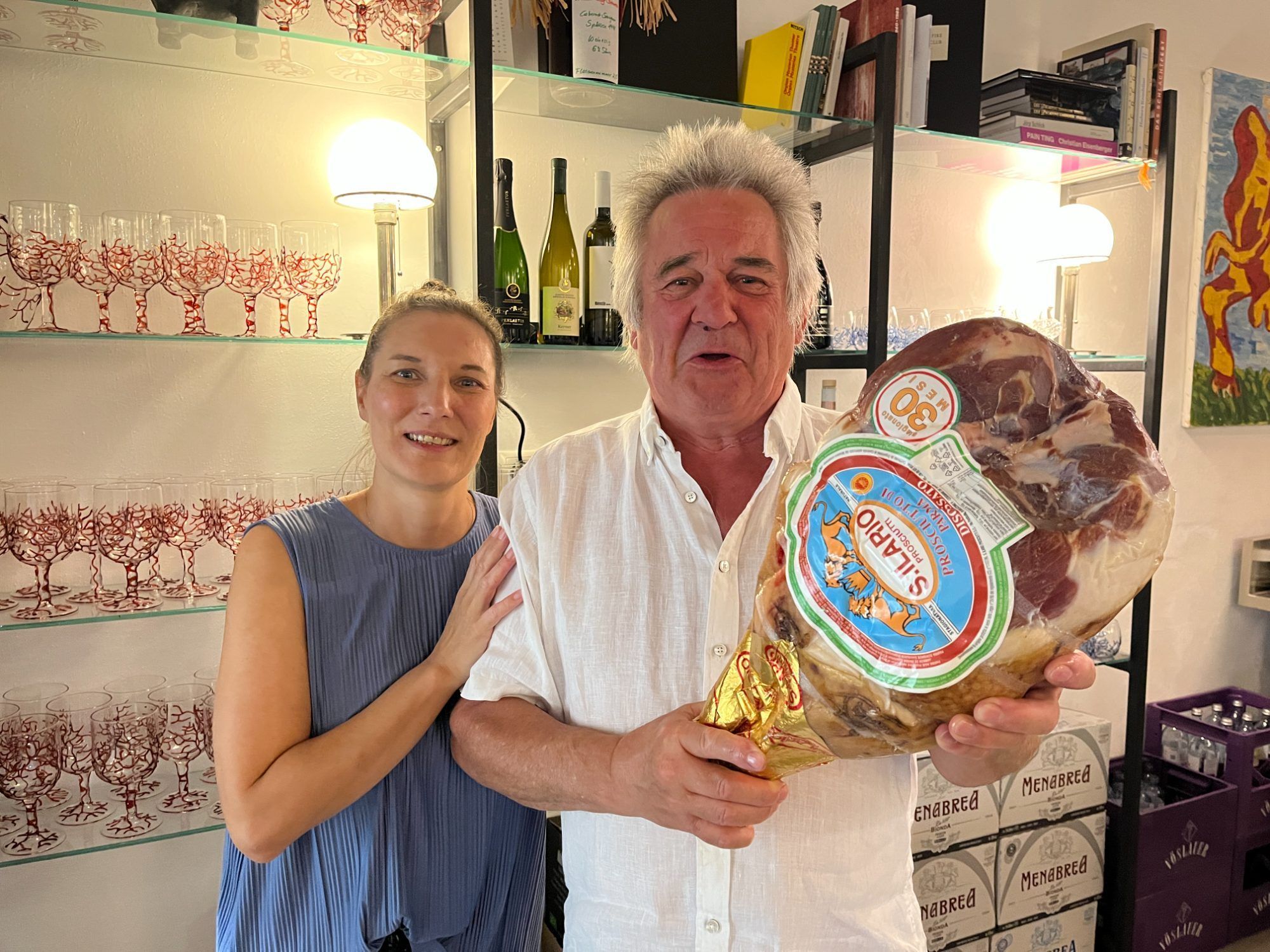 Gut gelaunt an der Sache: Manuela Moosbrugger und Paul Renner im Pršut .