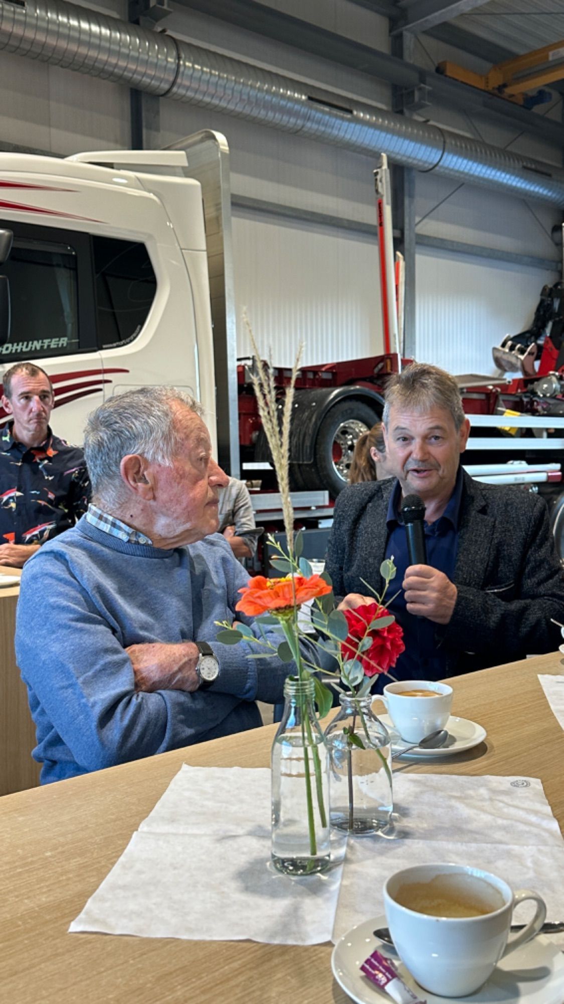 Seniorchef Jakob Erhart und Bürgermeister Walter Rauch (Dünserberg).