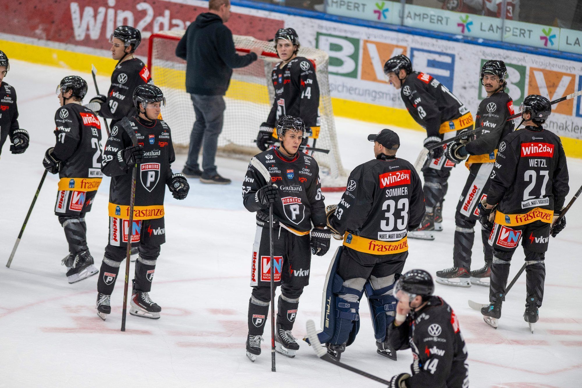 Die Enttäuschung wird bei den Feldkirchen immer größer. Auch im siebten Spiel bleiben die Pioneers sieglos.