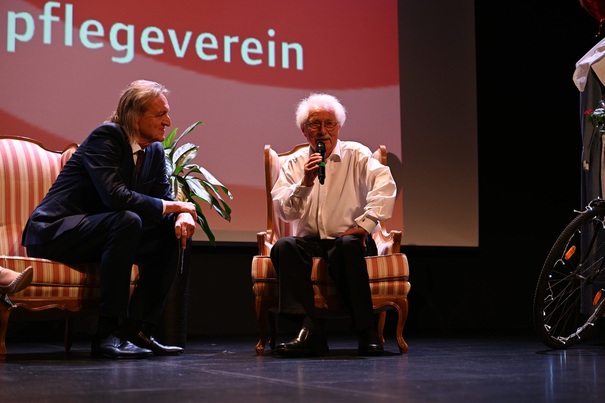 Auch der langjährige Kassier Erhard Riedmann erzählte von einst.