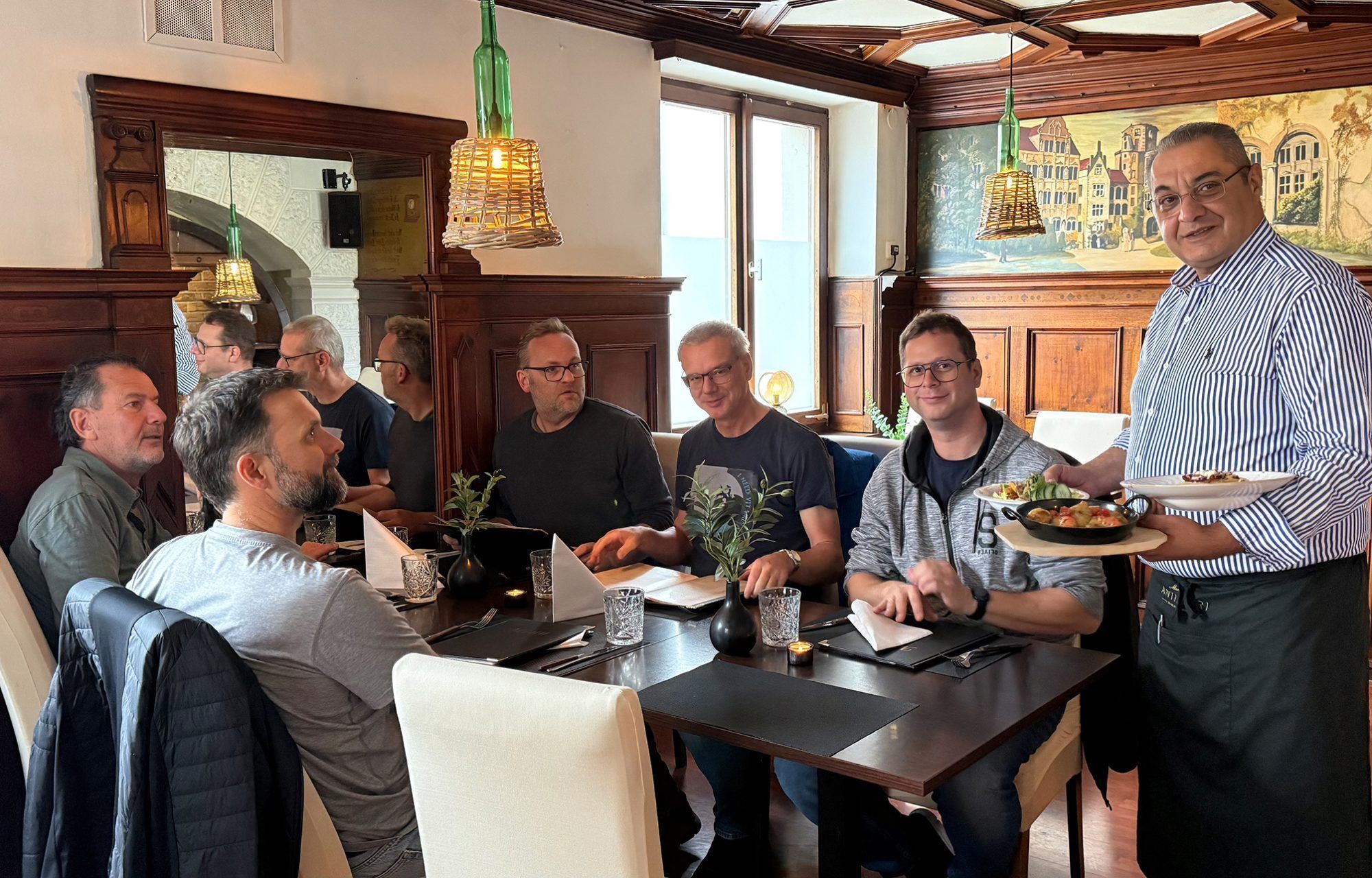 Pächter Franc Dumitraskovic (rechts) ist Vollblutgastronom. 