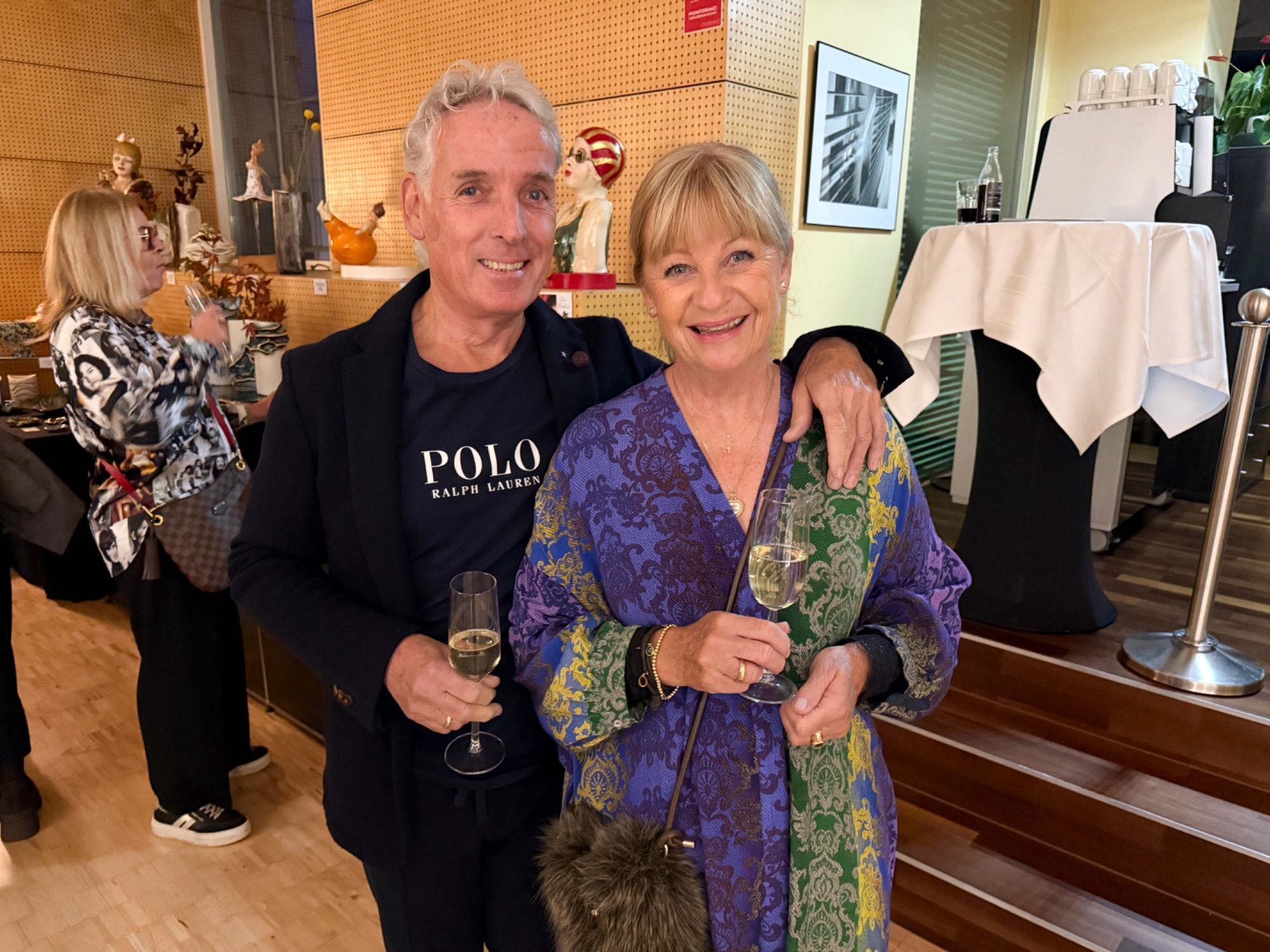 Julia und Alex Pilar sahen sich um