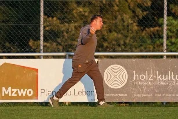 Krumbach braucht einen neuen Trainer. Verein FC Krumbach