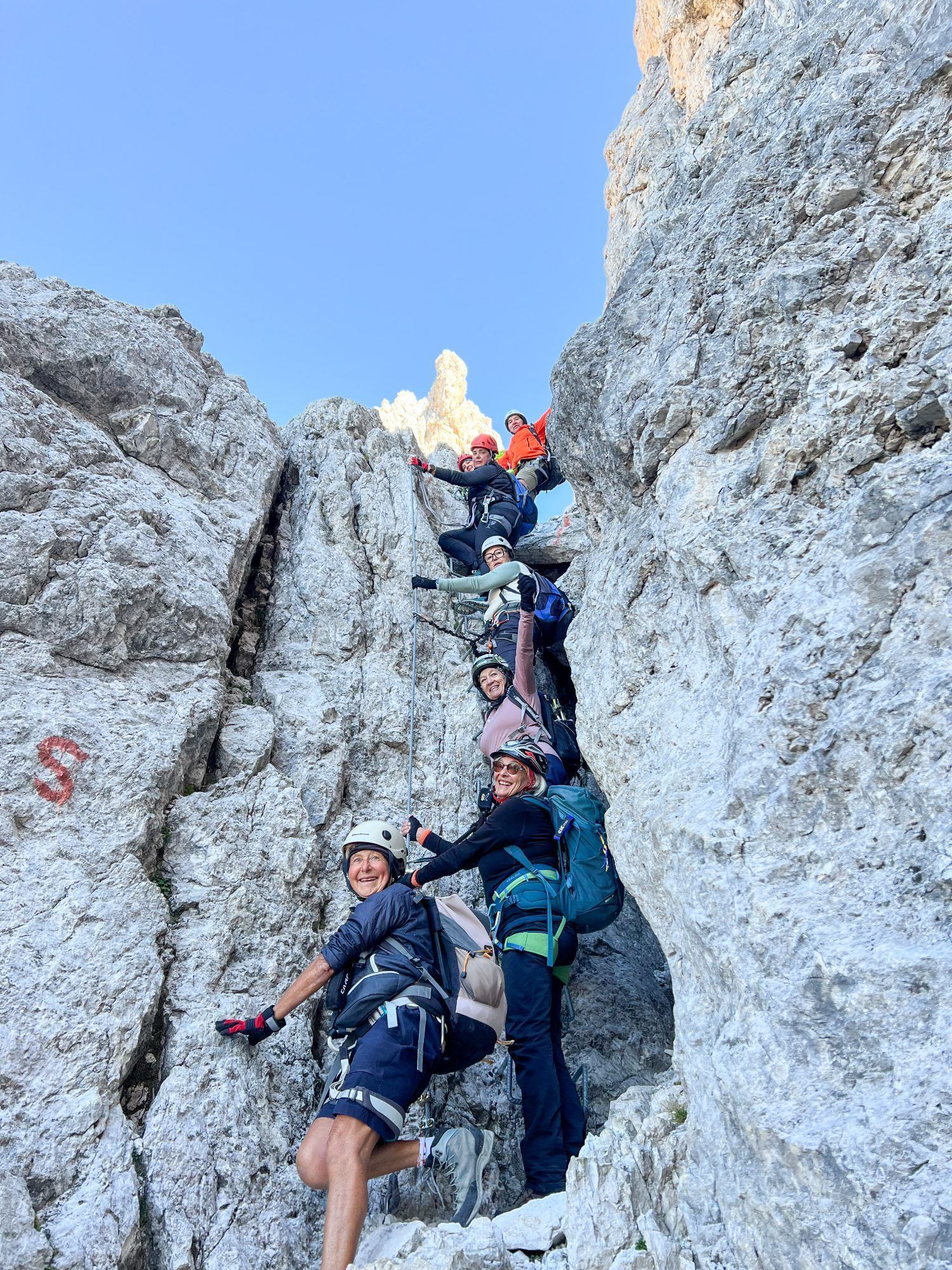 Auch ein Klettersteig wurde gemeinsam gemacht. Ein Highlight für die Mitglieder. 