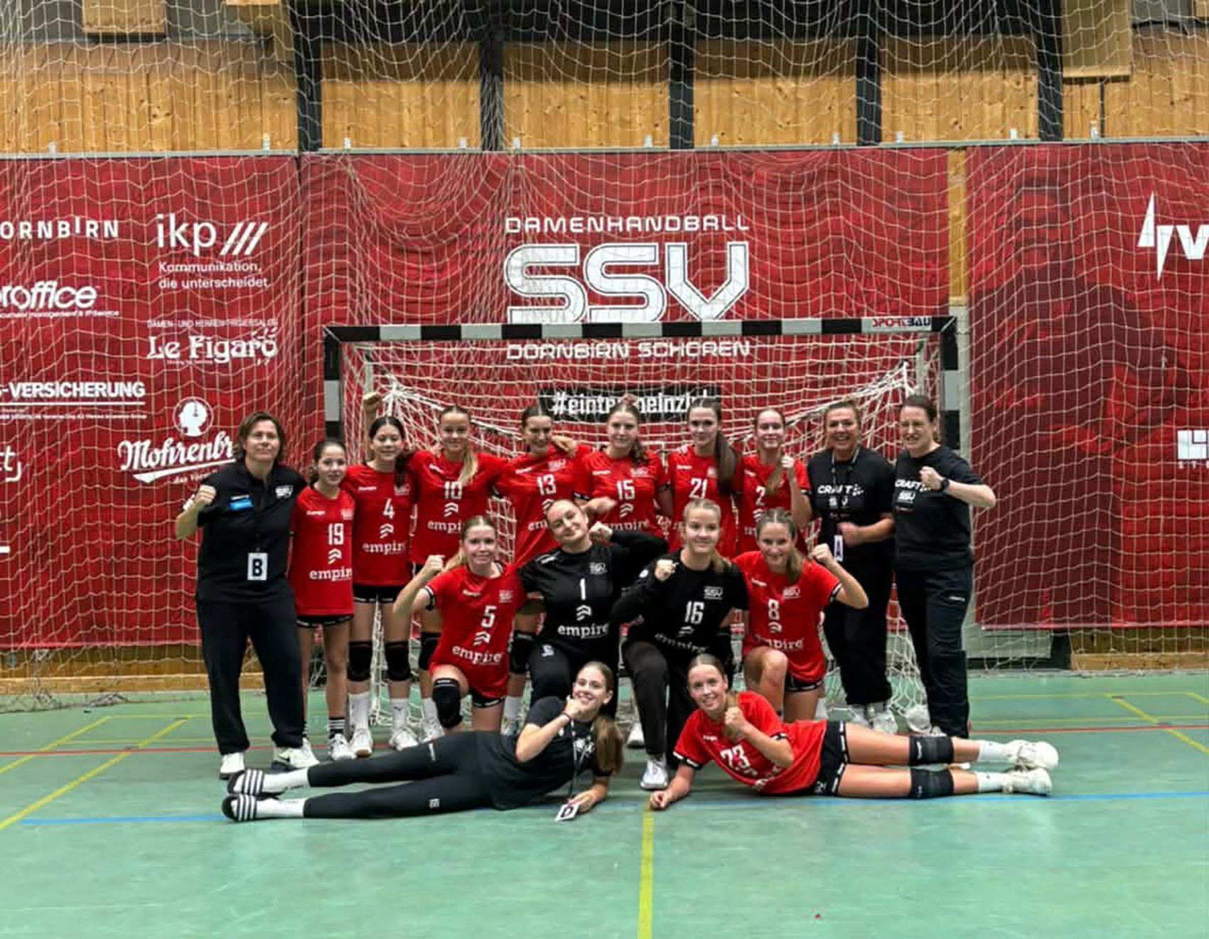 Freude über einen gelungenen Heimspieltag auch bei den U14-Girls.