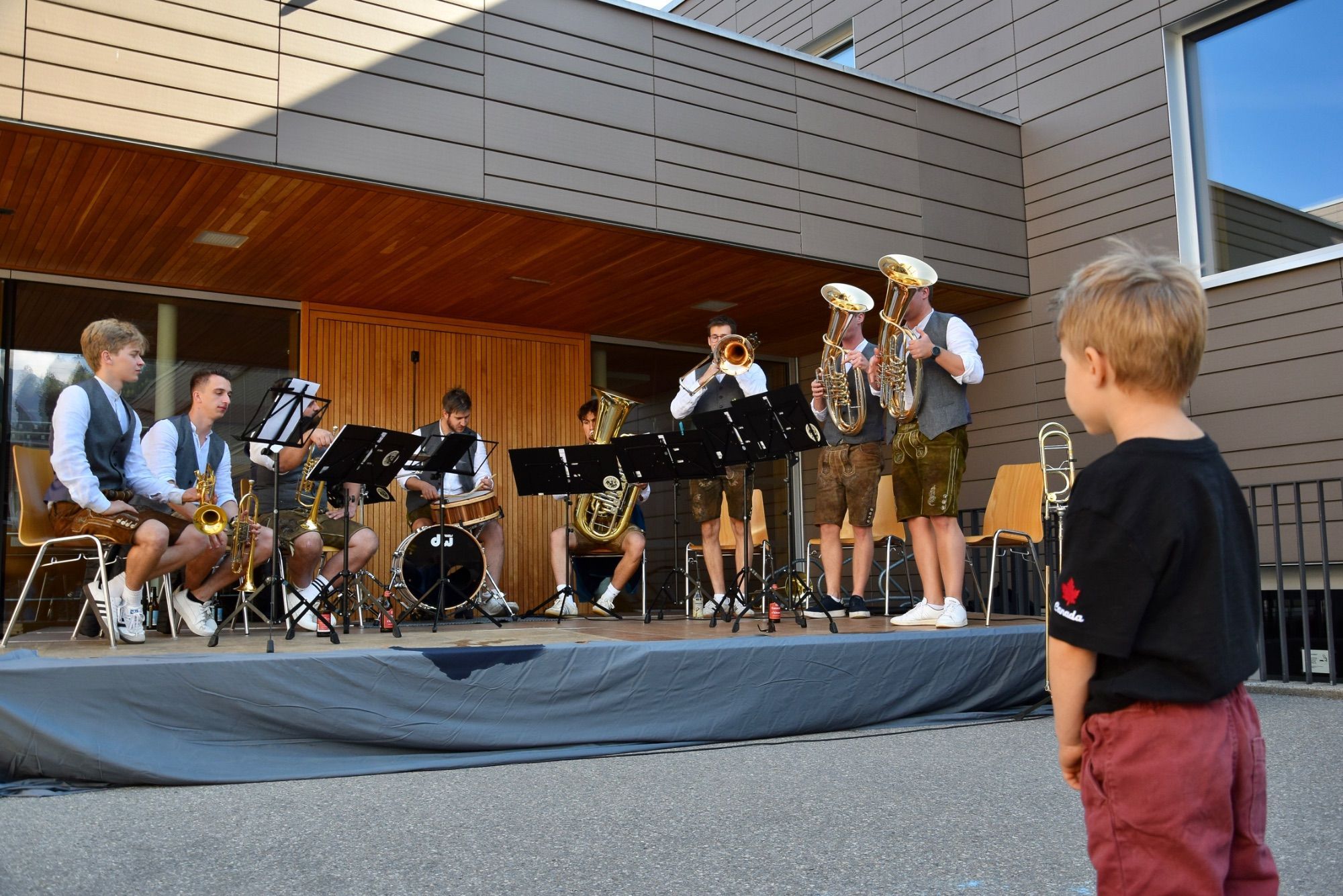 Landstraßen Musig.