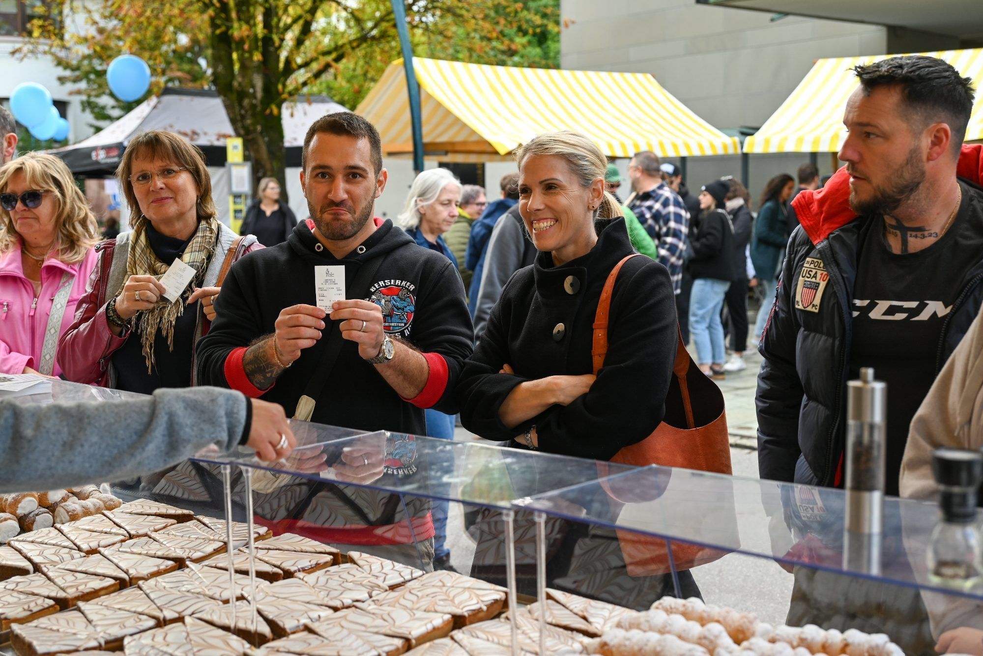Warteten auf Nachschub der Käsdönnala.