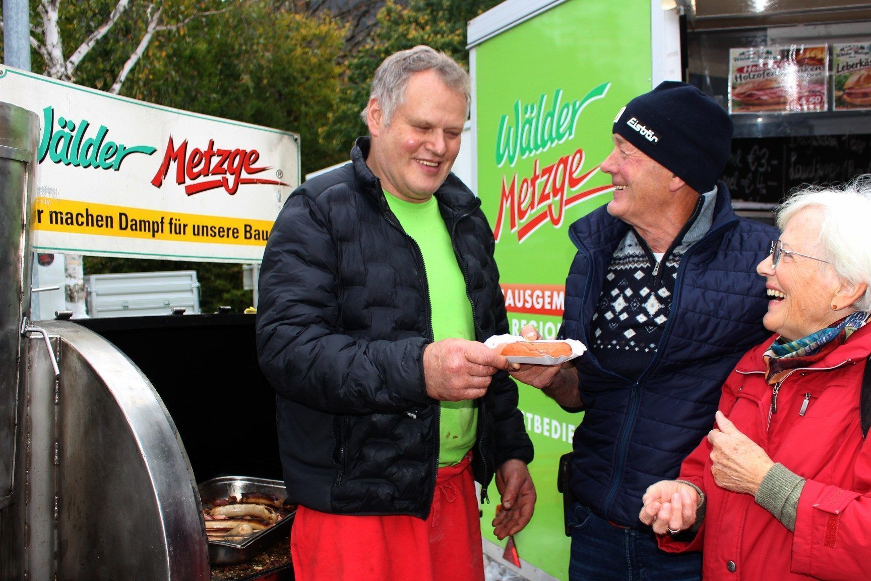 Wise’s letzte rote Grillwurst für ein Älpler-Urgestein: Norbert Wirth, seit 45 Sommern Senner auf der Privatalpe Erles-Finne. Wirth zählt zu den besten Alpsennen der Region und gewann u. a. 2023 das goldene Kasermandl in Wieselburg.