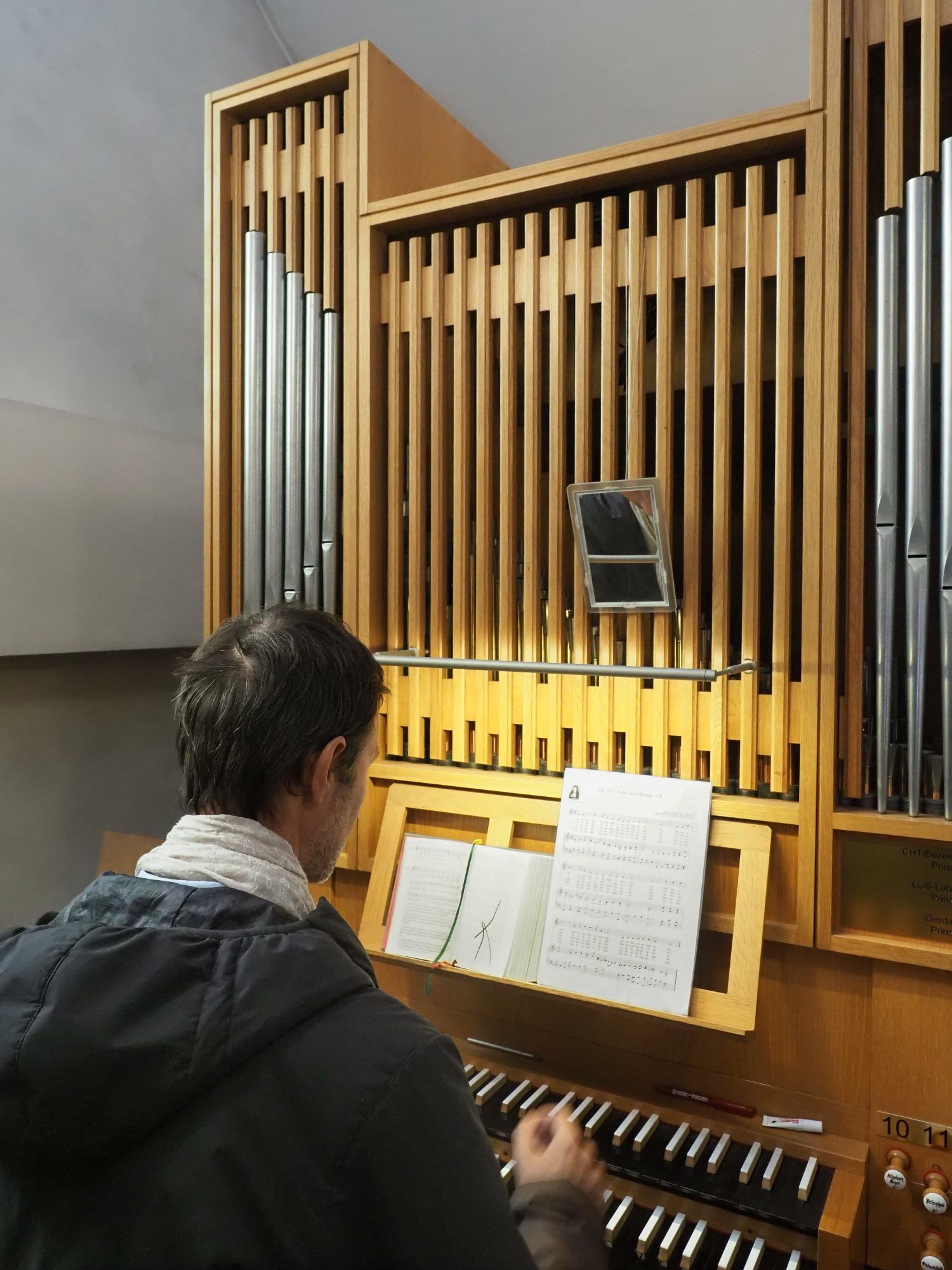 Christian Lebar unterstützte den Gesangsverein an der Orgel.