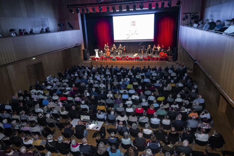 Vorfreude auf die Ma hilft-Gala 2026: In Hard wartet ein tolles Programm
