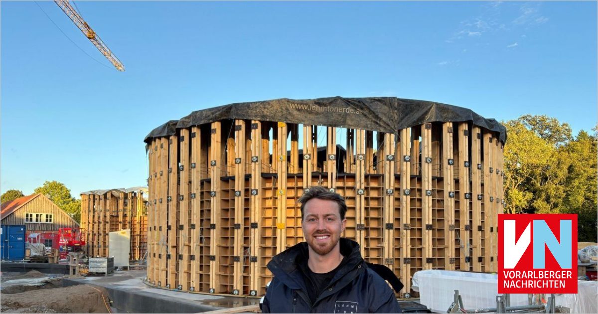 Швейцарский архитектор ушел из офиса, чтобы осваивать ремесло строительства из глины в Австрии
