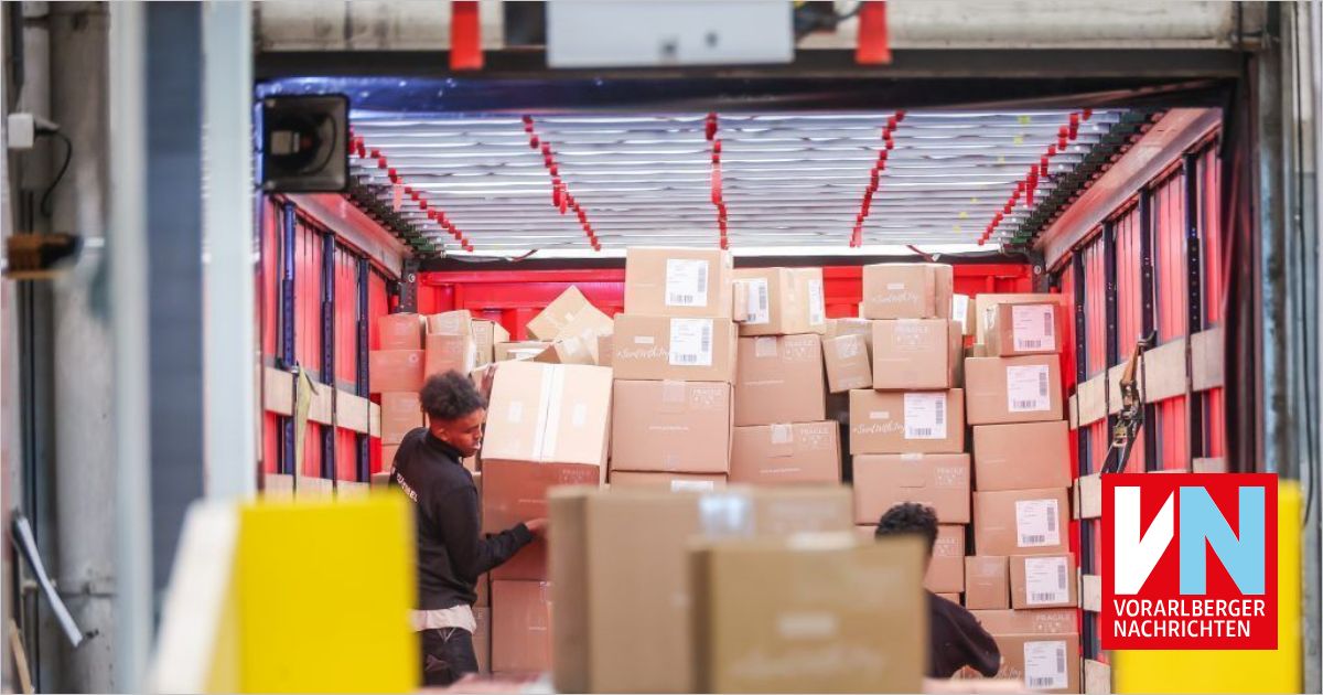Rekord im Advent: Post sortiert 120.000 Pakete an einem Tag in Wolfurt